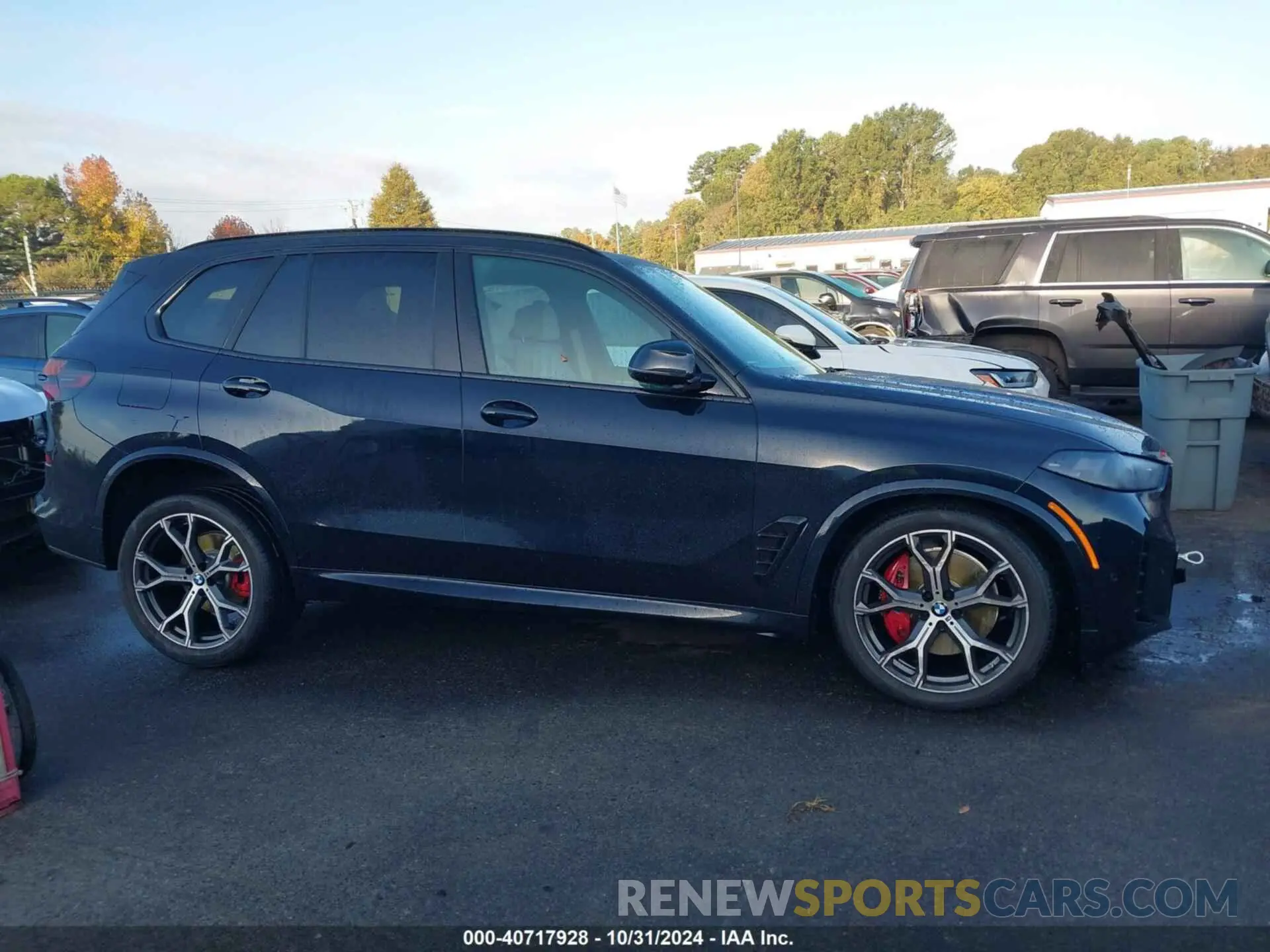 13 Photograph of a damaged car 5UX23EU00S9W85654 BMW X5 2025