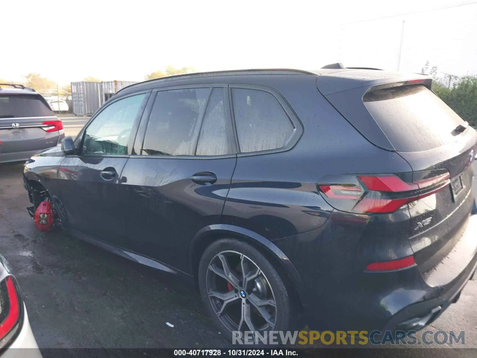 14 Photograph of a damaged car 5UX23EU00S9W85654 BMW X5 2025