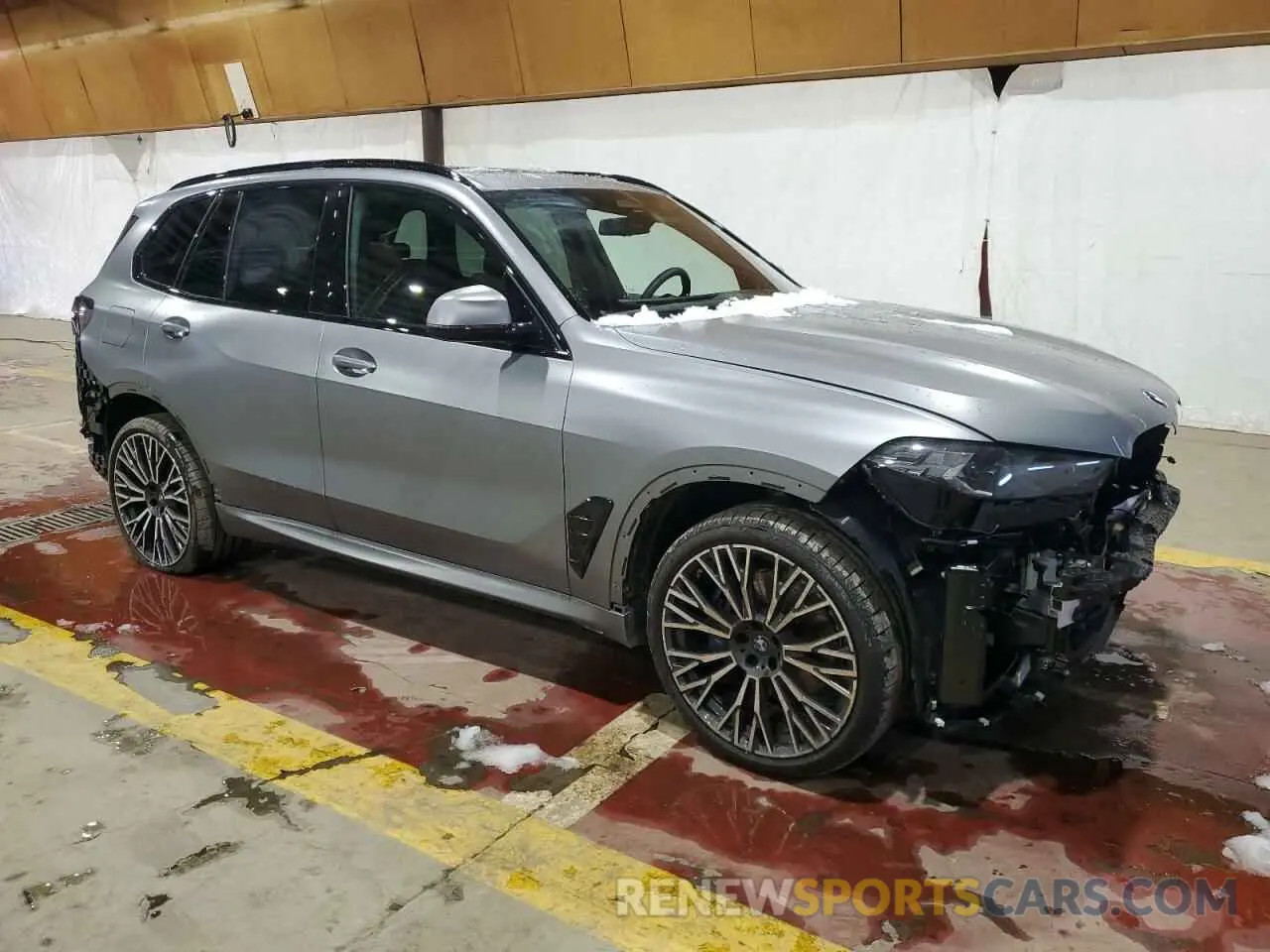 4 Photograph of a damaged car 5UX23EU00S9Y74921 BMW X5 2025