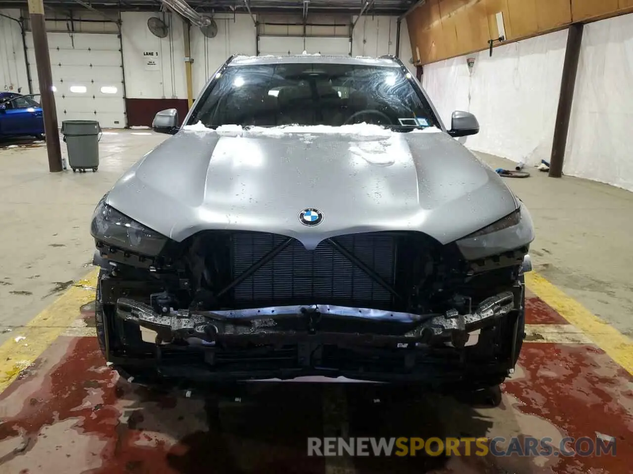 5 Photograph of a damaged car 5UX23EU00S9Y74921 BMW X5 2025