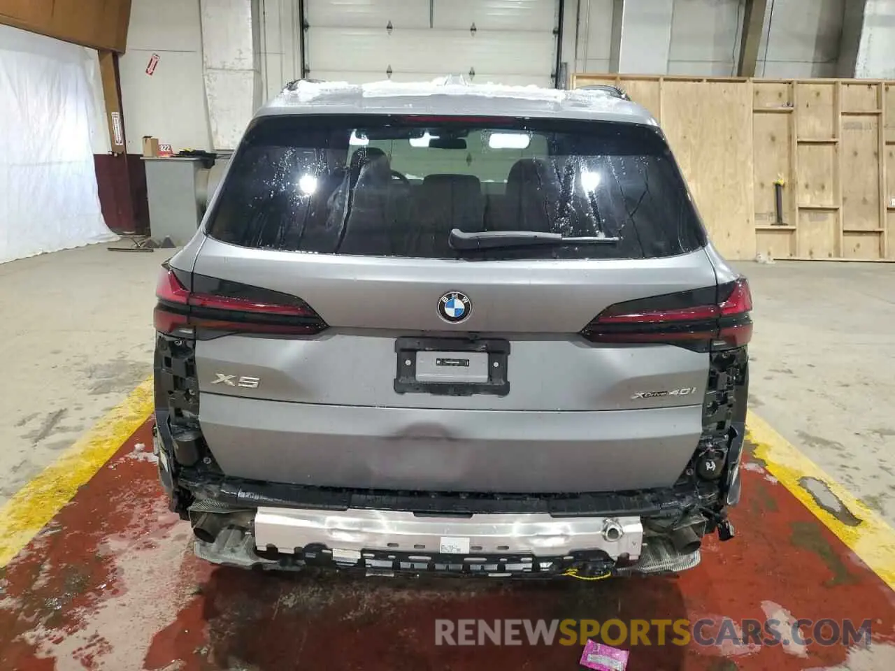6 Photograph of a damaged car 5UX23EU00S9Y74921 BMW X5 2025