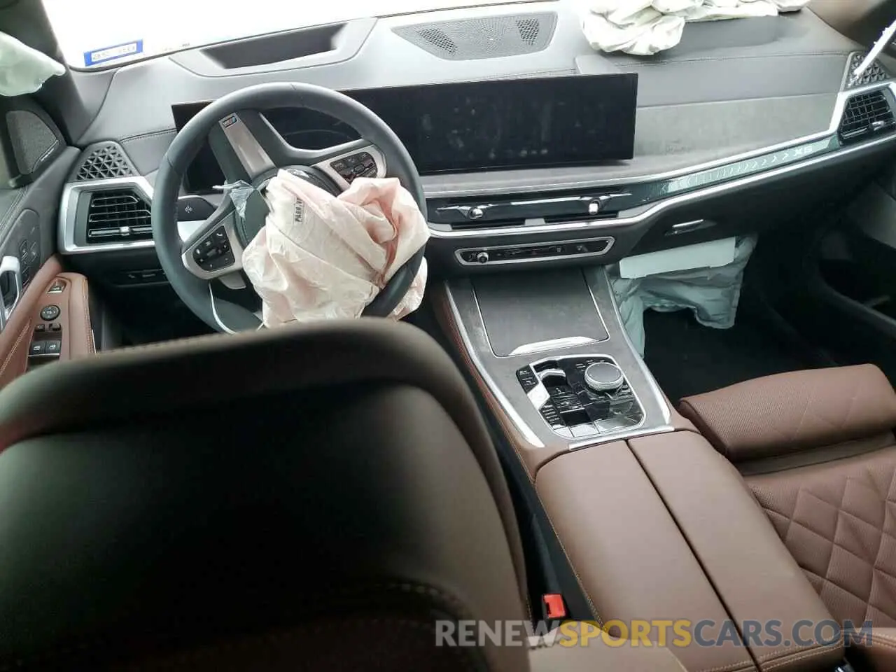 8 Photograph of a damaged car 5UX23EU01S9W51240 BMW X5 2025