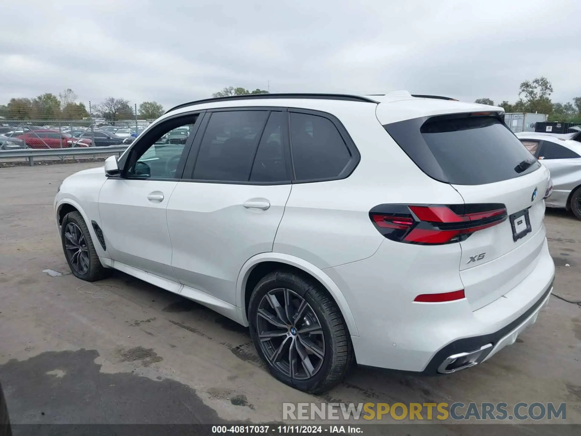 14 Photograph of a damaged car 5UX23EU01S9X79168 BMW X5 2025
