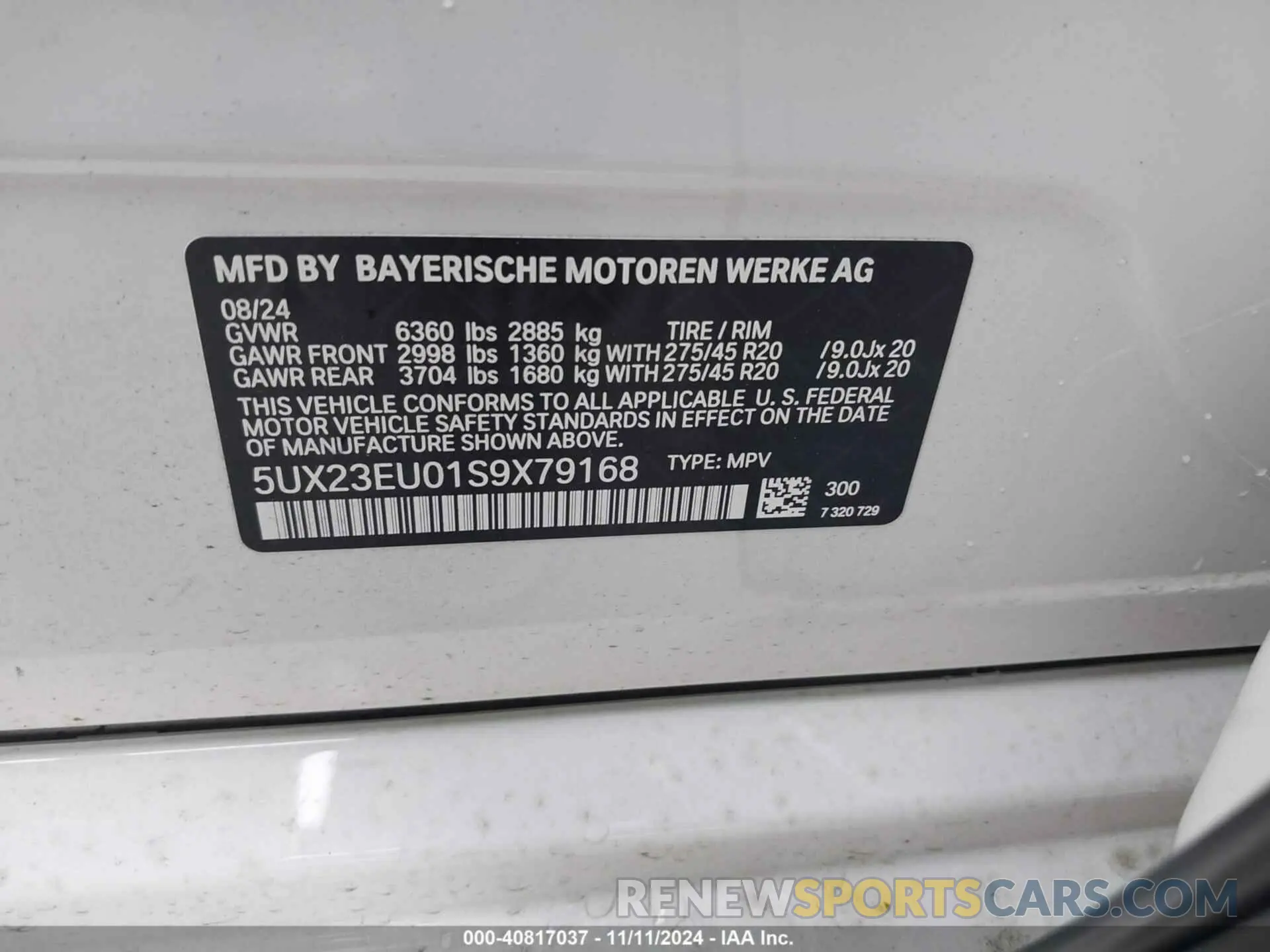 9 Photograph of a damaged car 5UX23EU01S9X79168 BMW X5 2025