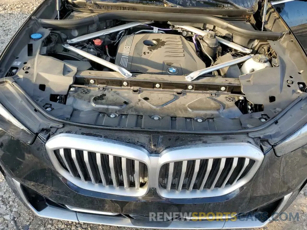 12 Photograph of a damaged car 5UX23EU02S9W32356 BMW X5 2025