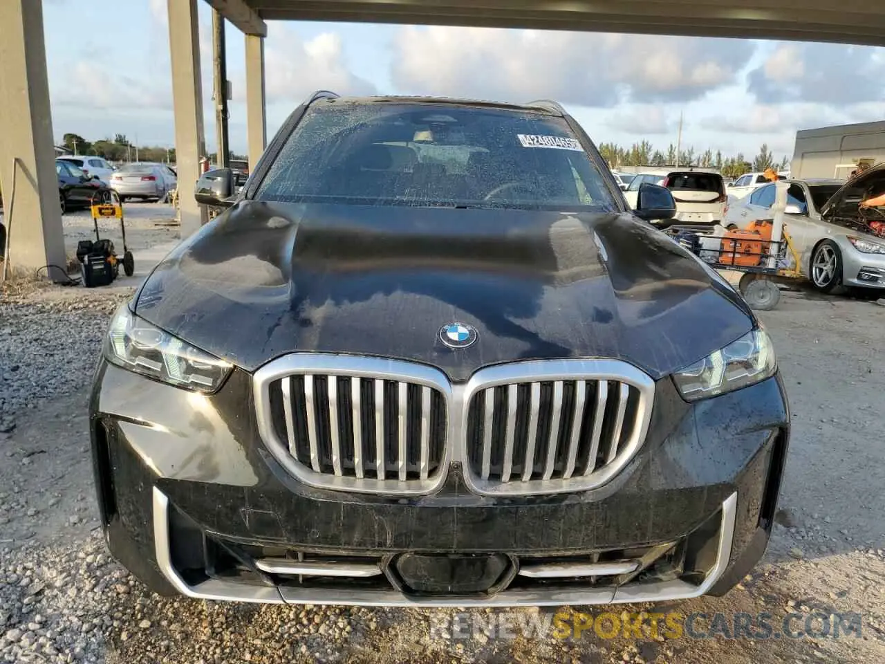 5 Photograph of a damaged car 5UX23EU02S9W32356 BMW X5 2025
