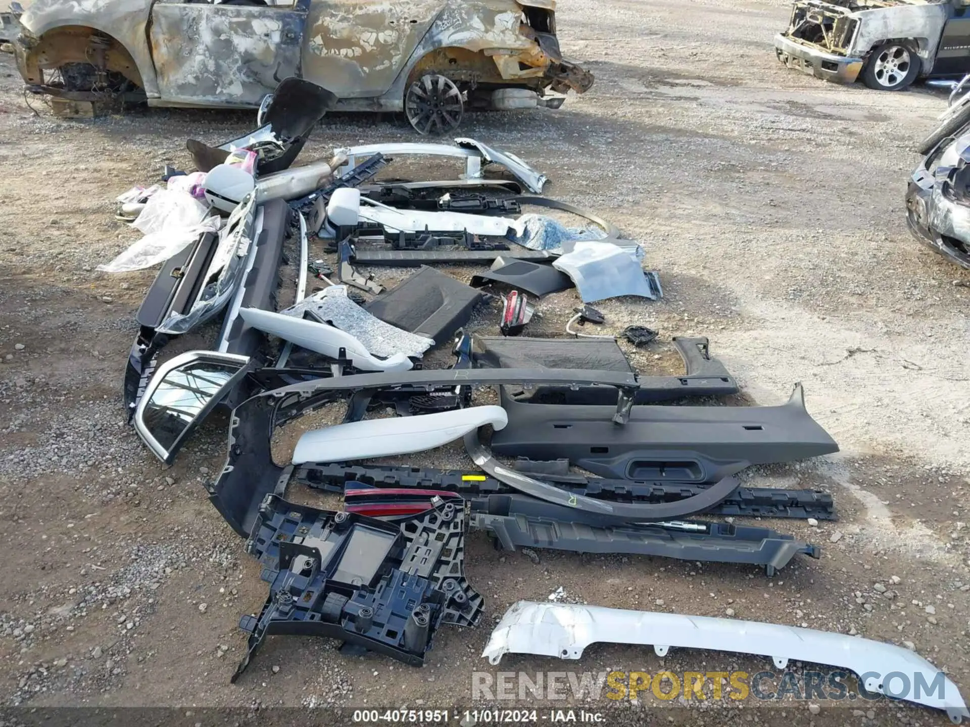 12 Photograph of a damaged car 5UX23EU02S9X13437 BMW X5 2025