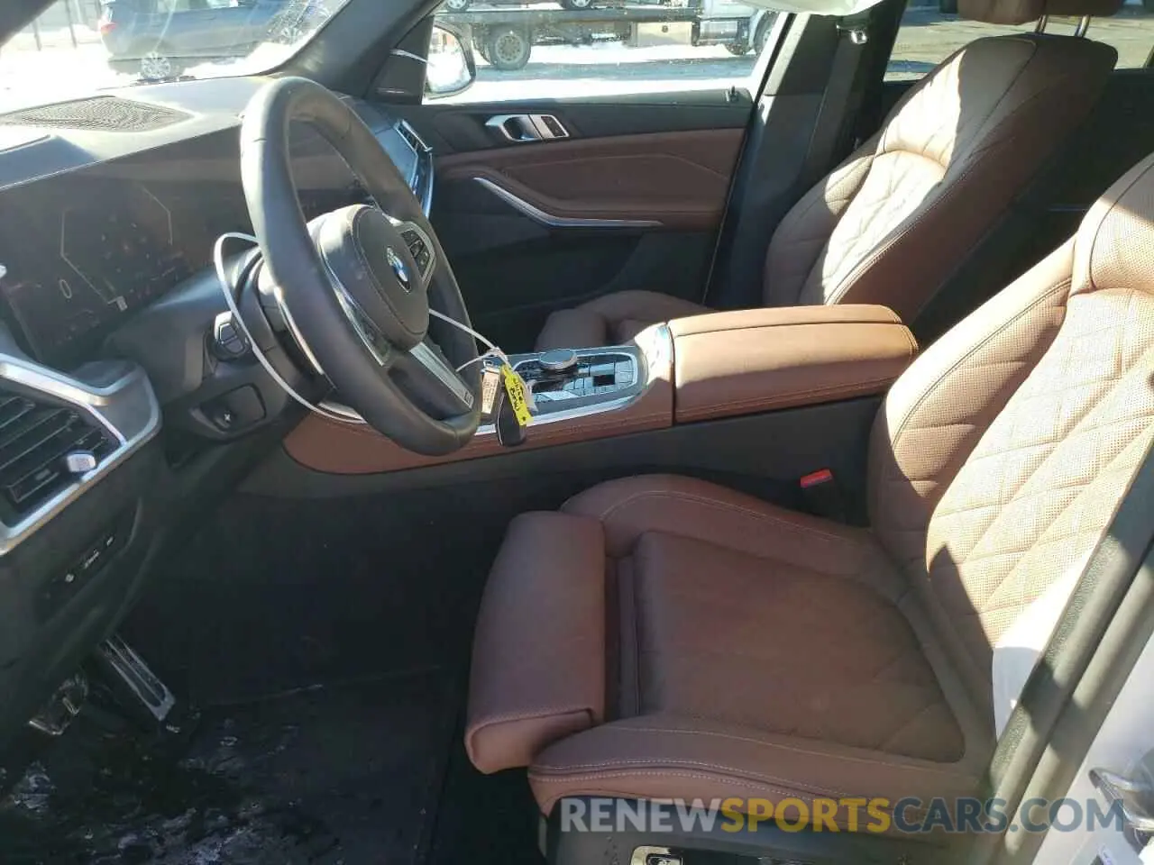 7 Photograph of a damaged car 5UX23EU02S9Y31567 BMW X5 2025
