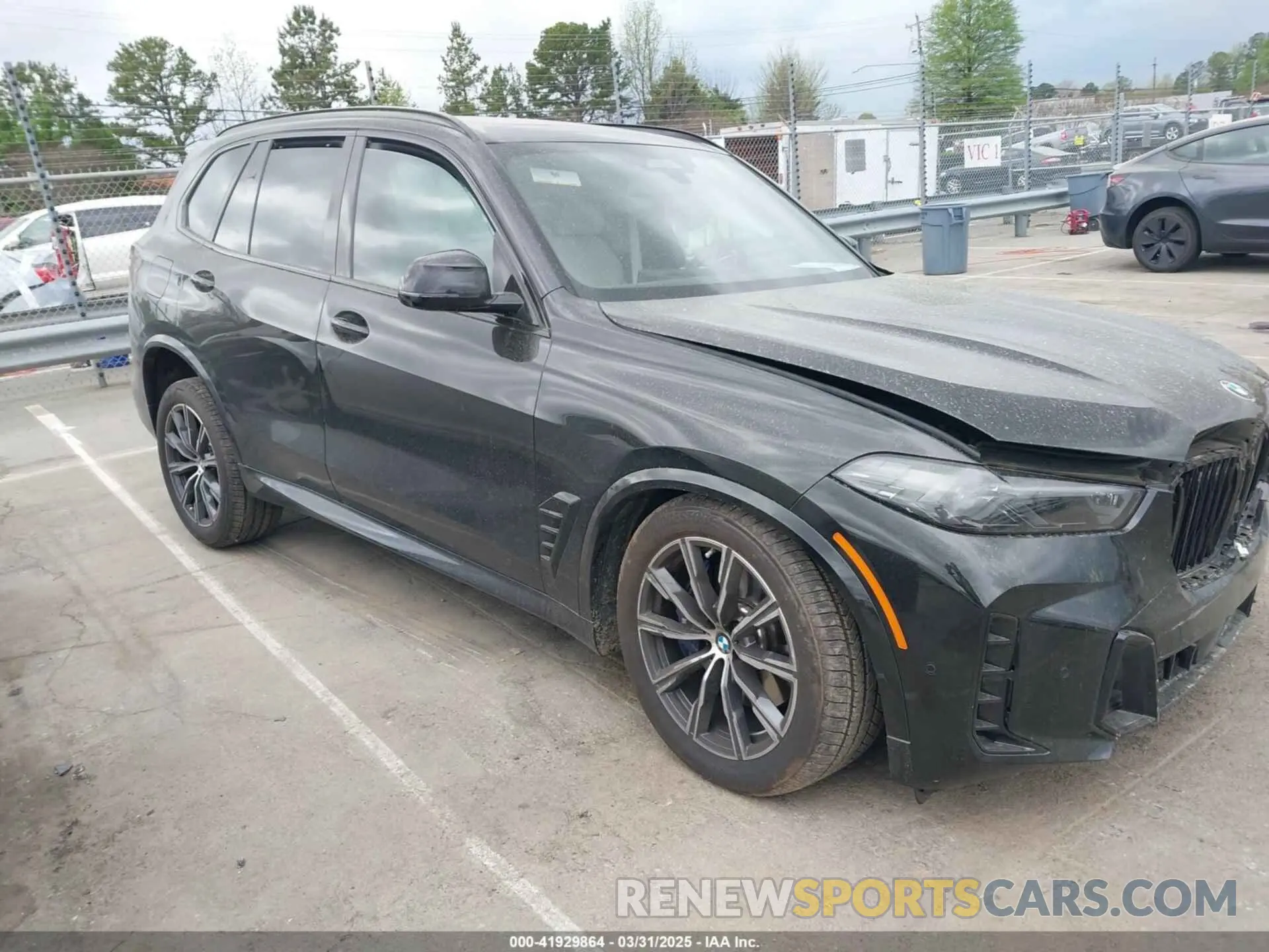 1 Photograph of a damaged car 5UX23EU02S9Y41645 BMW X5 2025