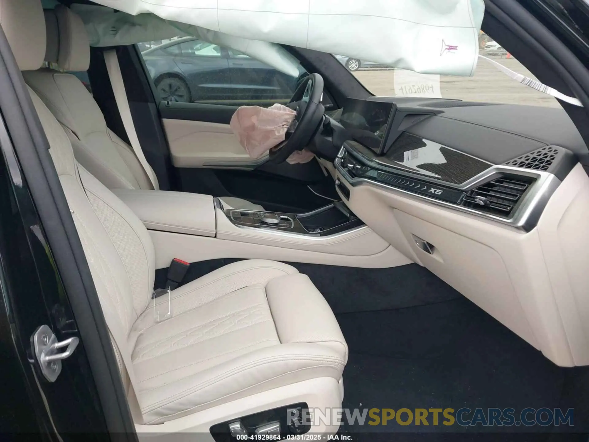 5 Photograph of a damaged car 5UX23EU02S9Y41645 BMW X5 2025