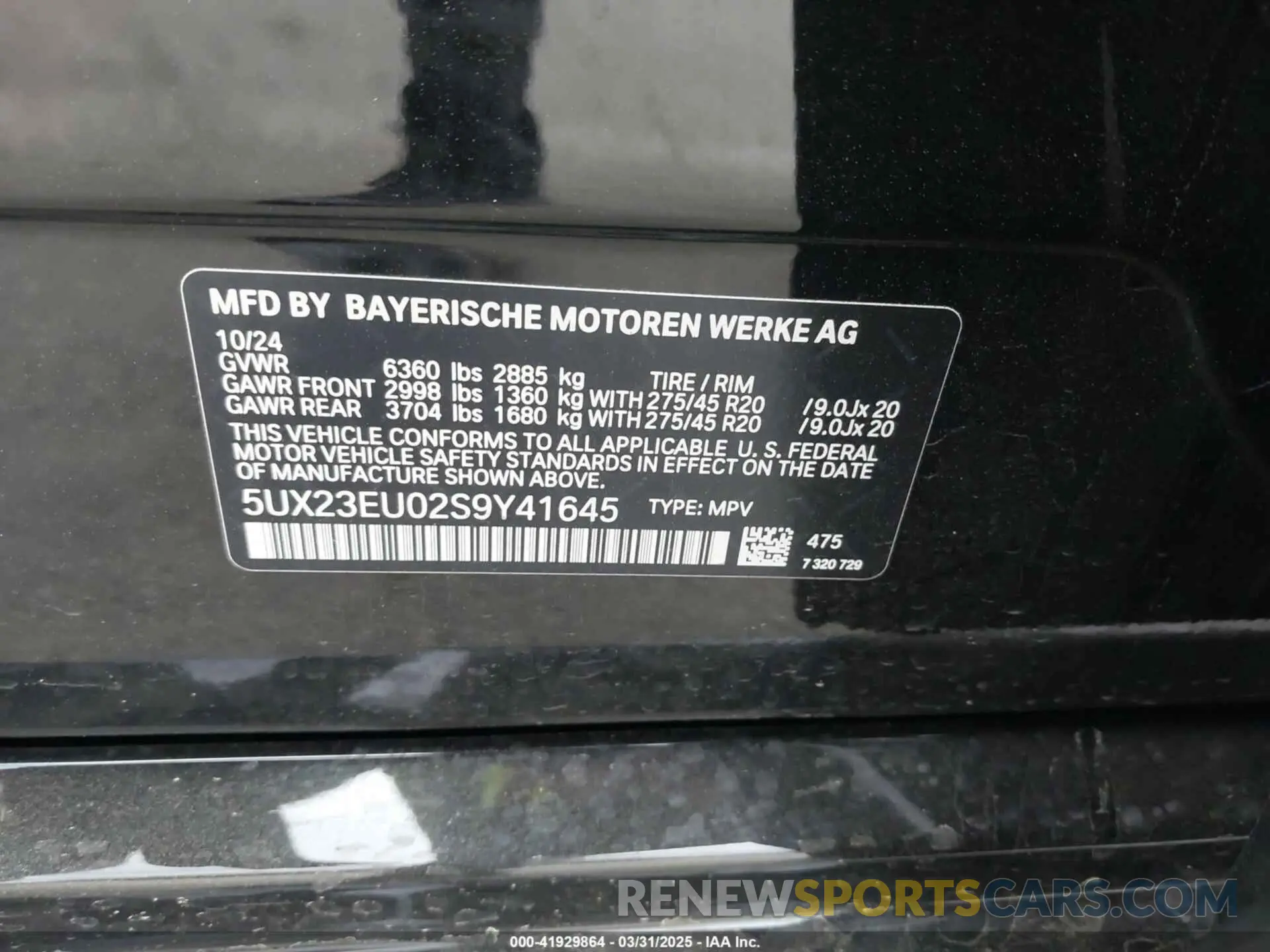 9 Photograph of a damaged car 5UX23EU02S9Y41645 BMW X5 2025
