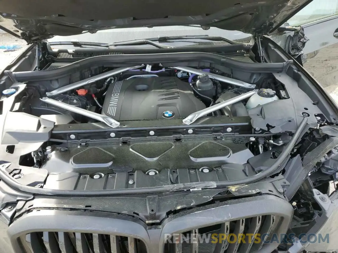 12 Photograph of a damaged car 5UX23EU02S9Y60485 BMW X5 2025
