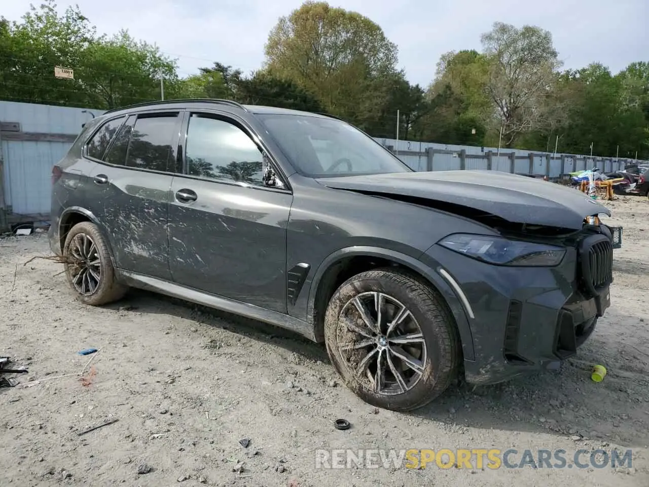 4 Photograph of a damaged car 5UX23EU02S9Y60485 BMW X5 2025