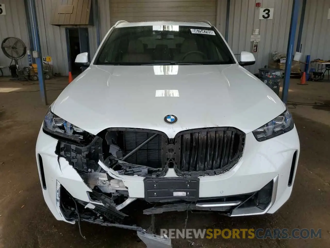 5 Photograph of a damaged car 5UX23EU03S9Z14103 BMW X5 2025