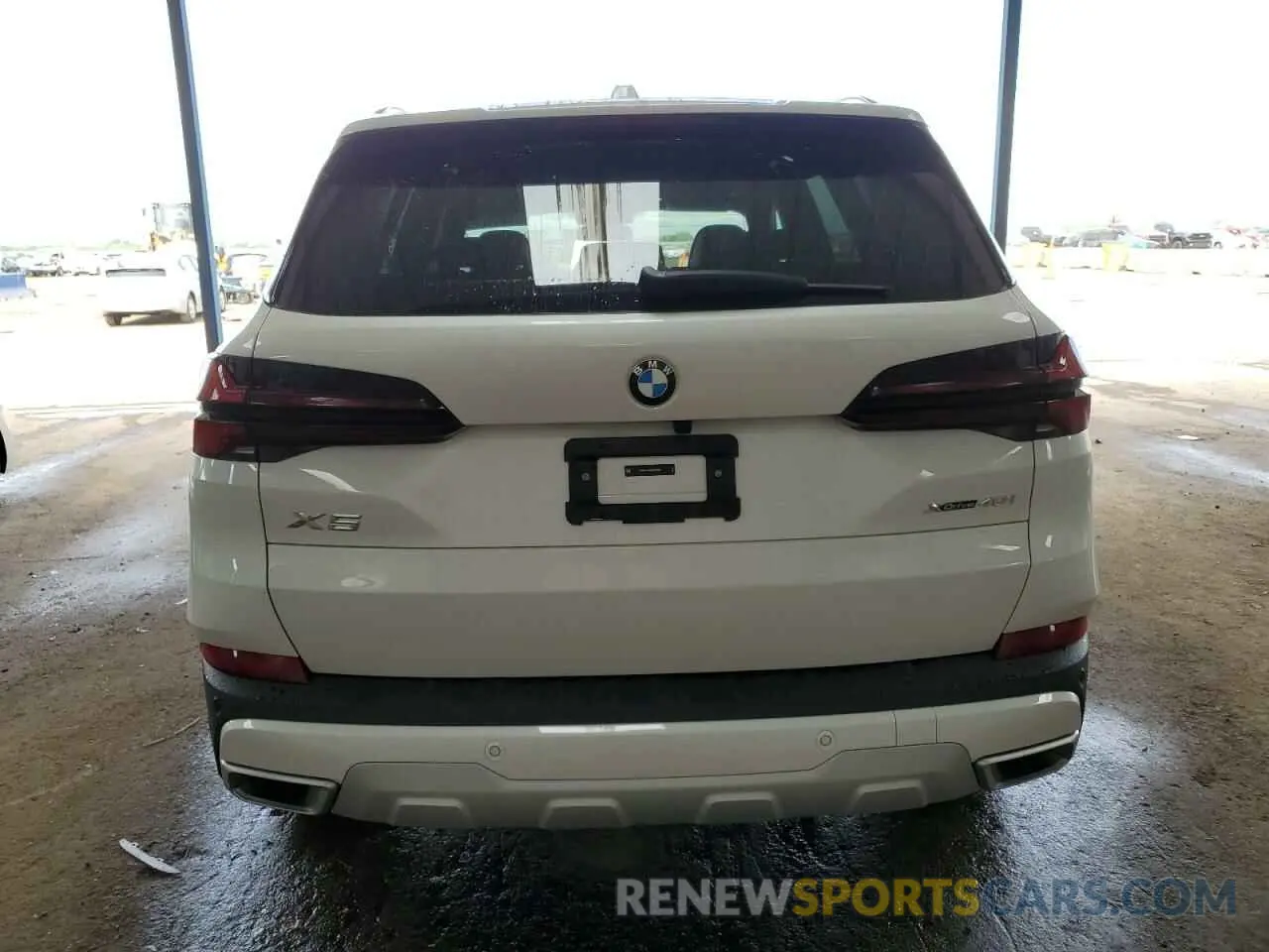 6 Photograph of a damaged car 5UX23EU03S9Z14103 BMW X5 2025