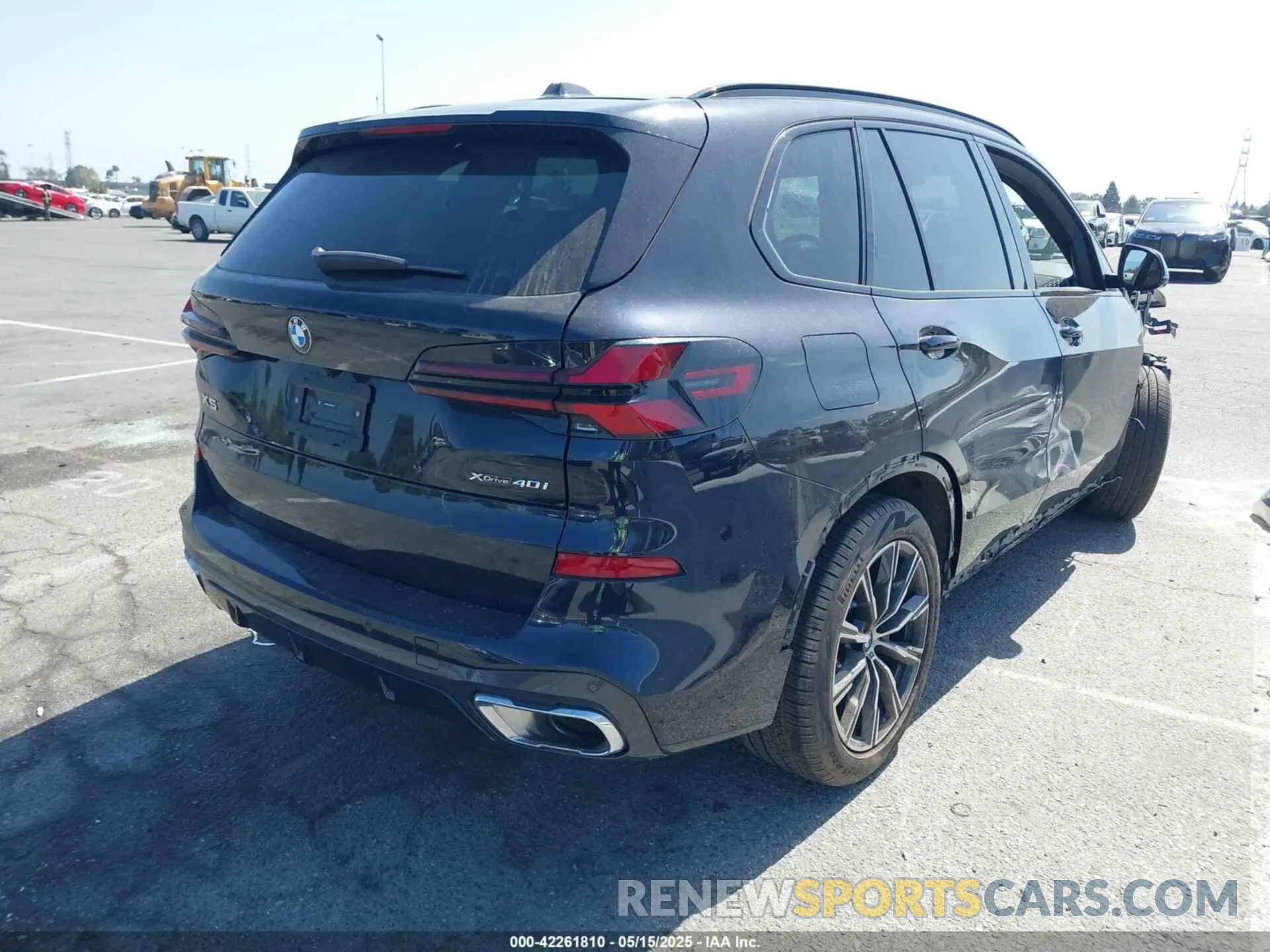 4 Photograph of a damaged car 5UX23EU04S9X08790 BMW X5 2025