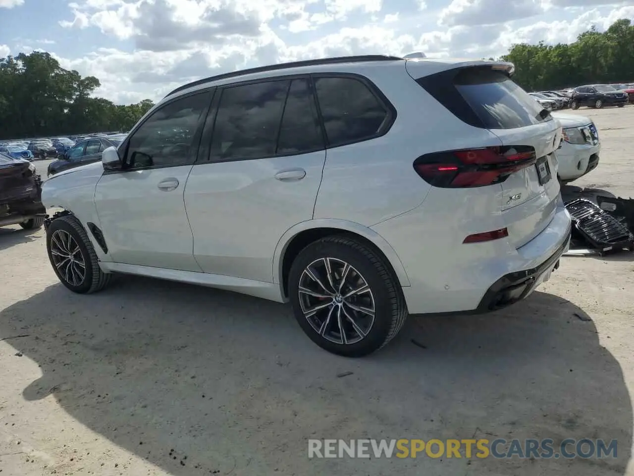 2 Photograph of a damaged car 5UX23EU04S9Y30713 BMW X5 2025