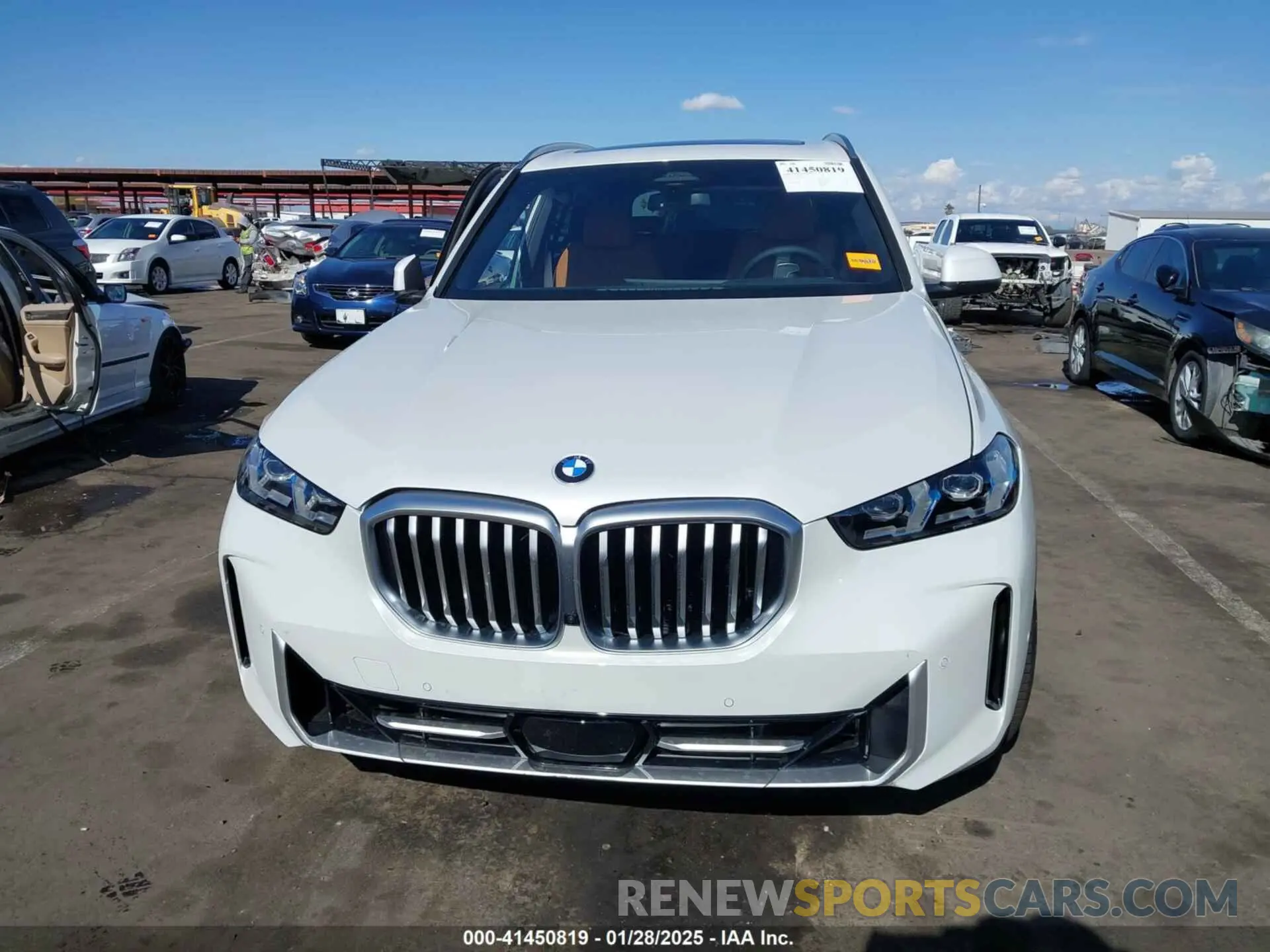 12 Photograph of a damaged car 5UX23EU04S9Y89423 BMW X5 2025