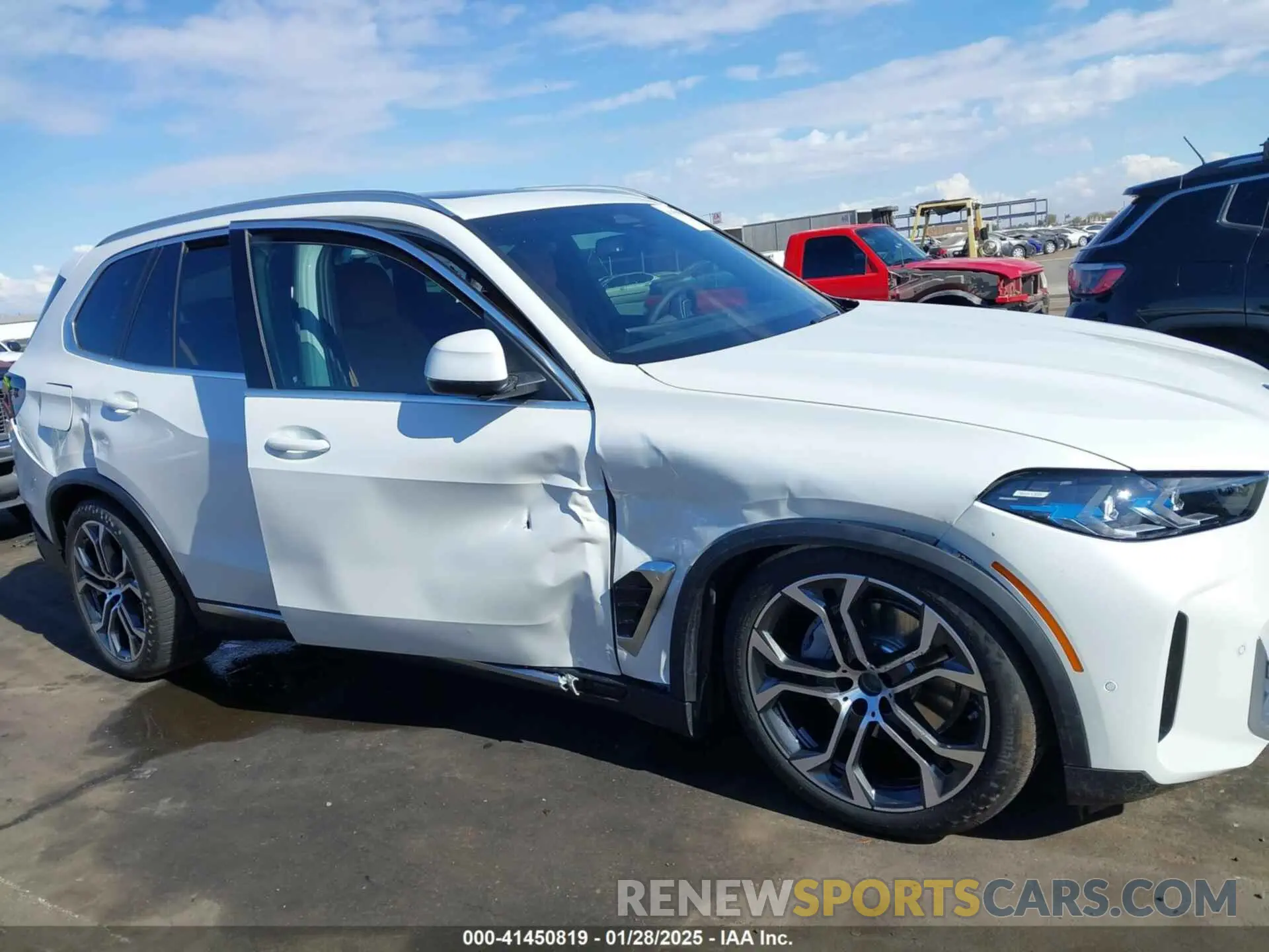 6 Photograph of a damaged car 5UX23EU04S9Y89423 BMW X5 2025