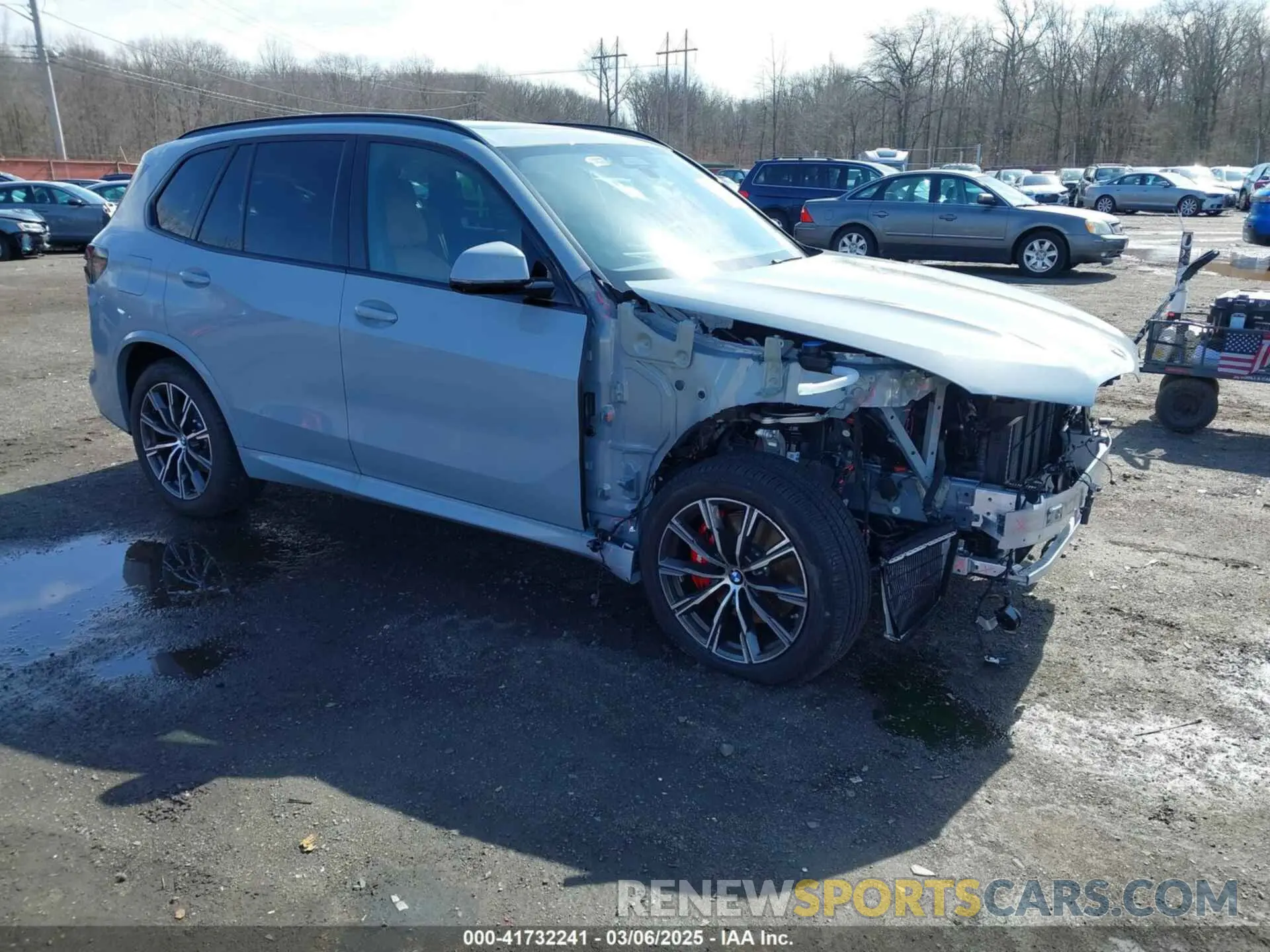 1 Photograph of a damaged car 5UX23EU05S9W51046 BMW X5 2025
