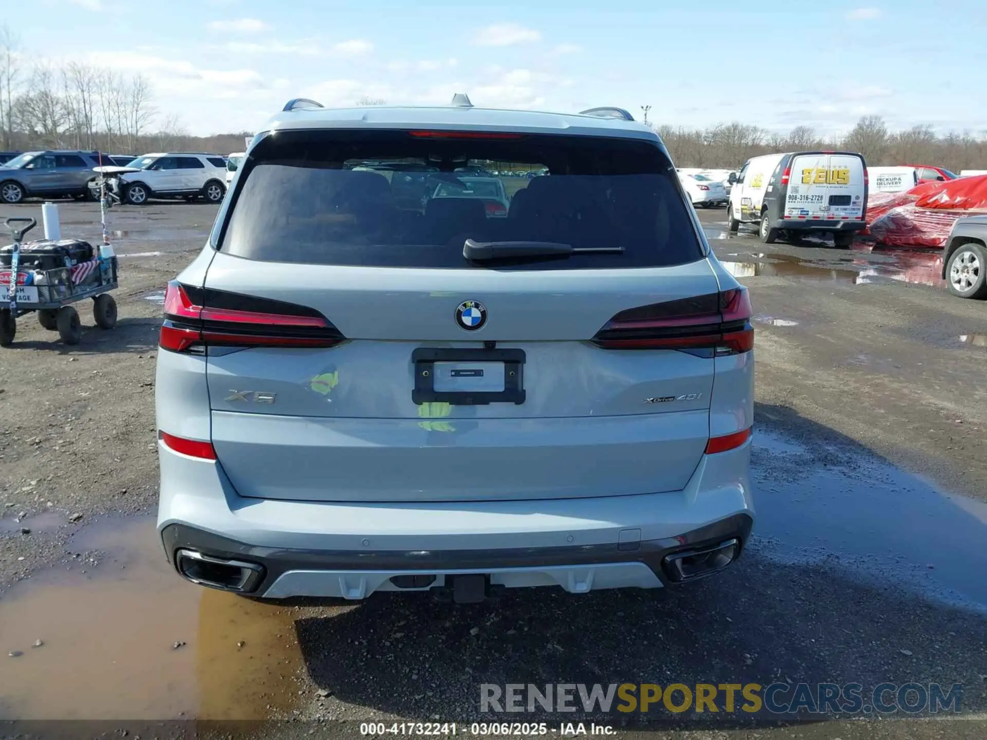 16 Photograph of a damaged car 5UX23EU05S9W51046 BMW X5 2025