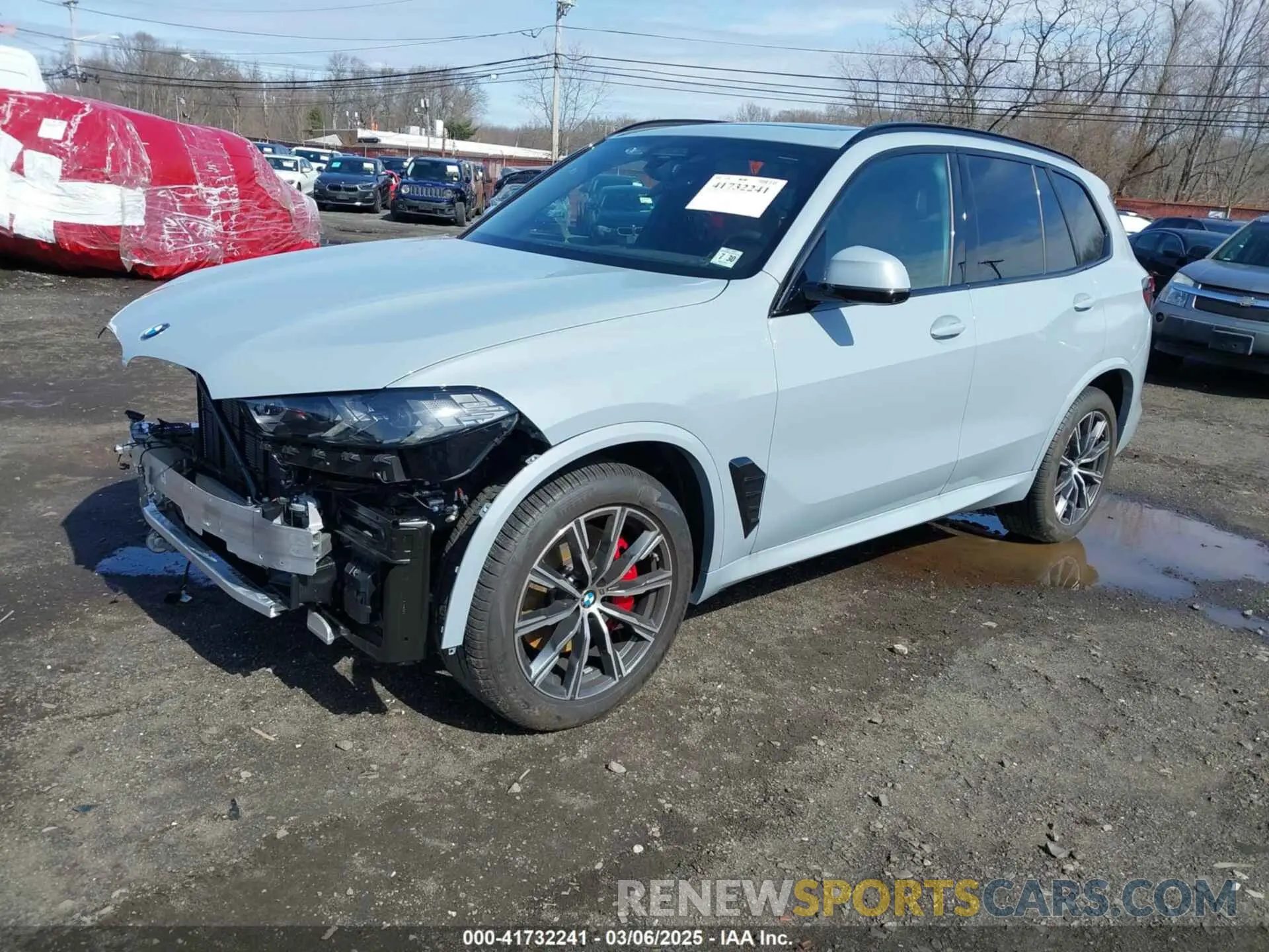 2 Photograph of a damaged car 5UX23EU05S9W51046 BMW X5 2025