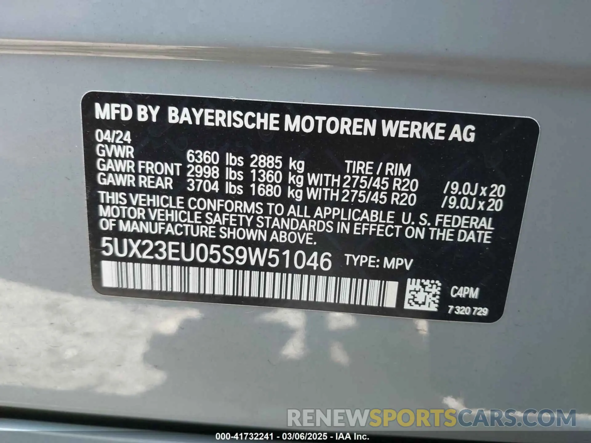 9 Photograph of a damaged car 5UX23EU05S9W51046 BMW X5 2025