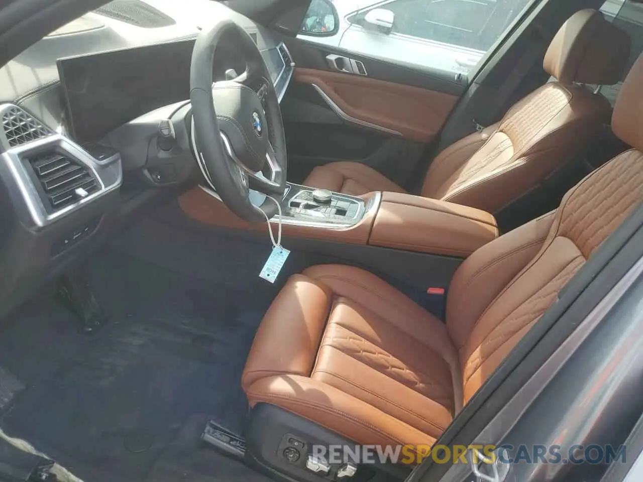 7 Photograph of a damaged car 5UX23EU05S9Y10227 BMW X5 2025