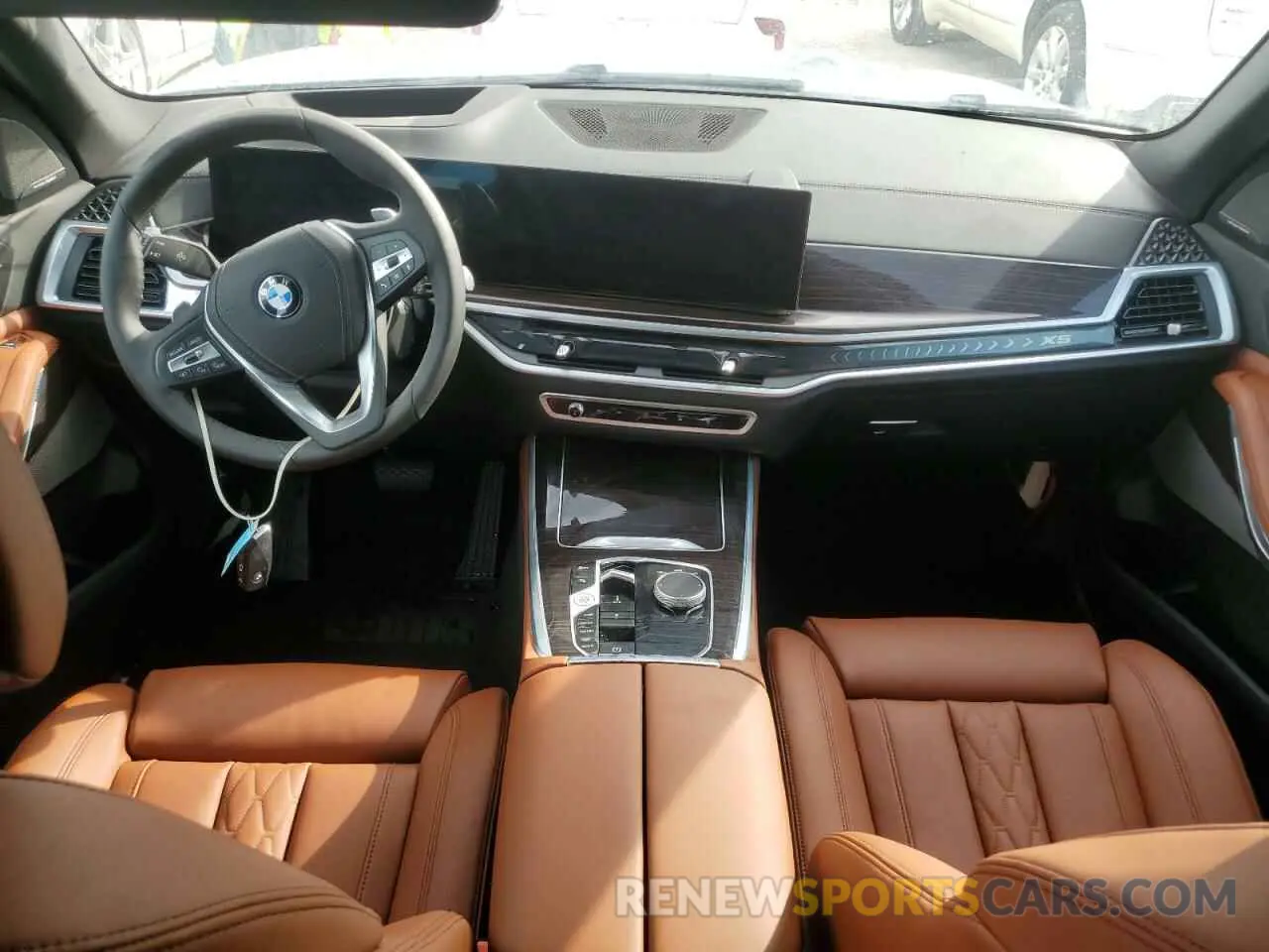 8 Photograph of a damaged car 5UX23EU05S9Y10227 BMW X5 2025