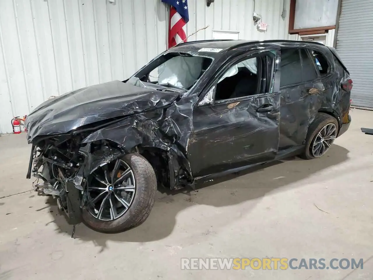 1 Photograph of a damaged car 5UX23EU06S9W70530 BMW X5 2025