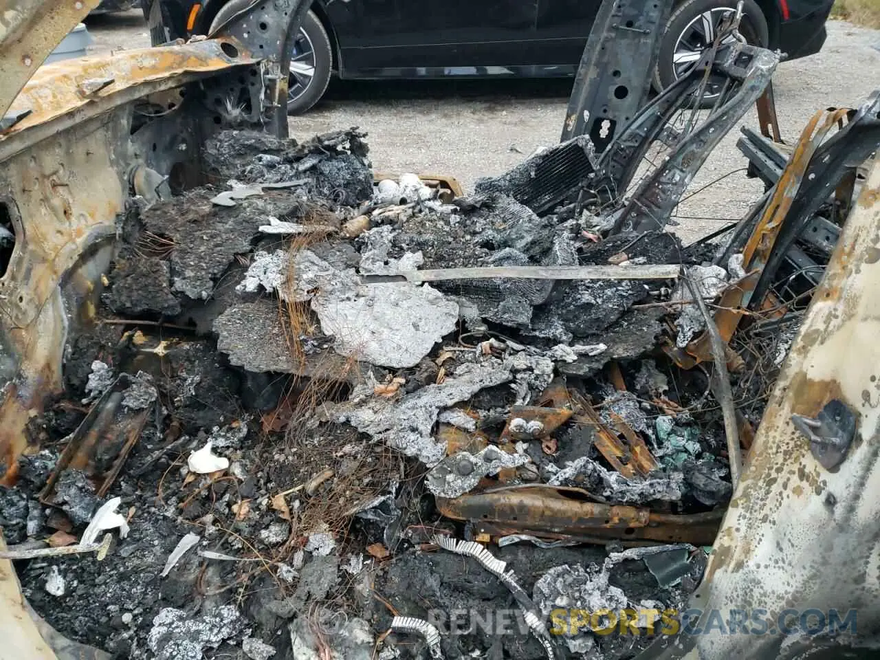 7 Photograph of a damaged car 5UX23EU07S9W37584 BMW X5 2025