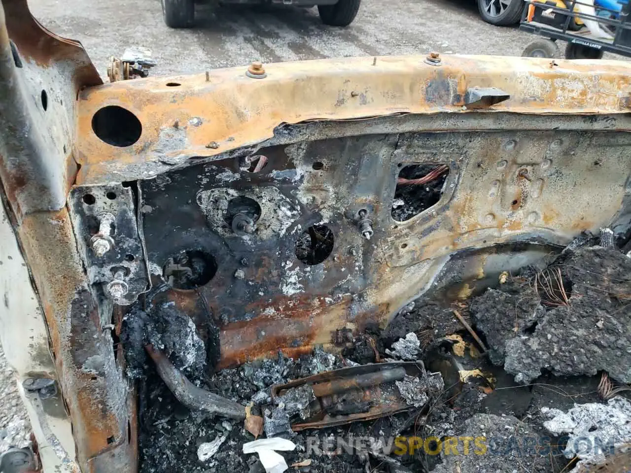 9 Photograph of a damaged car 5UX23EU07S9W37584 BMW X5 2025