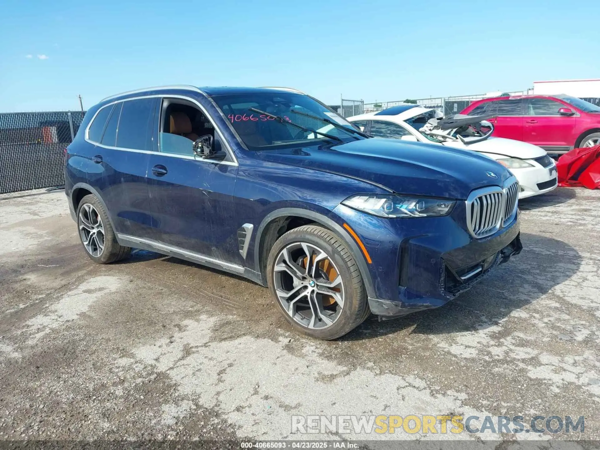 1 Photograph of a damaged car 5UX23EU08S9W26416 BMW X5 2025
