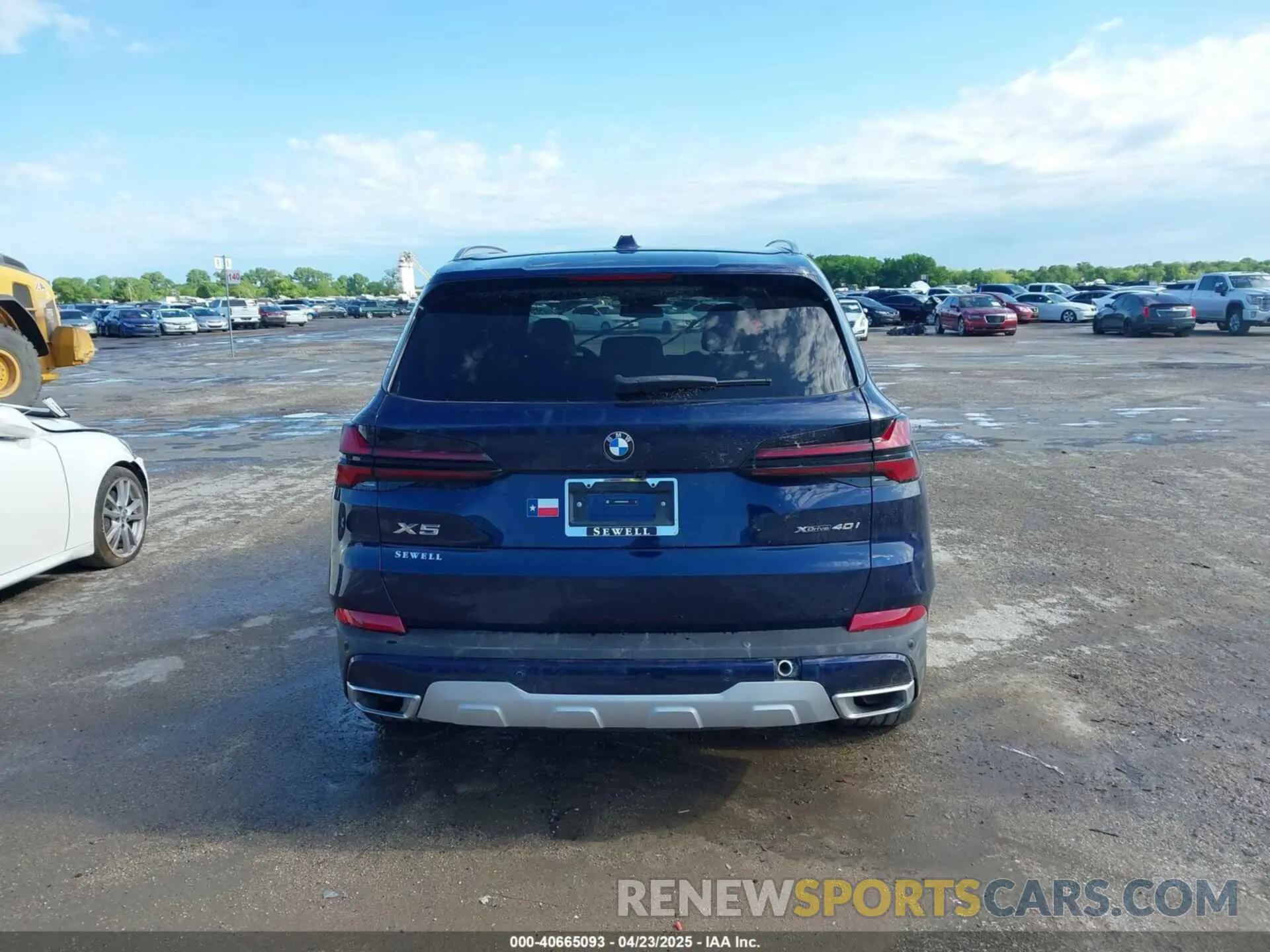 16 Photograph of a damaged car 5UX23EU08S9W26416 BMW X5 2025