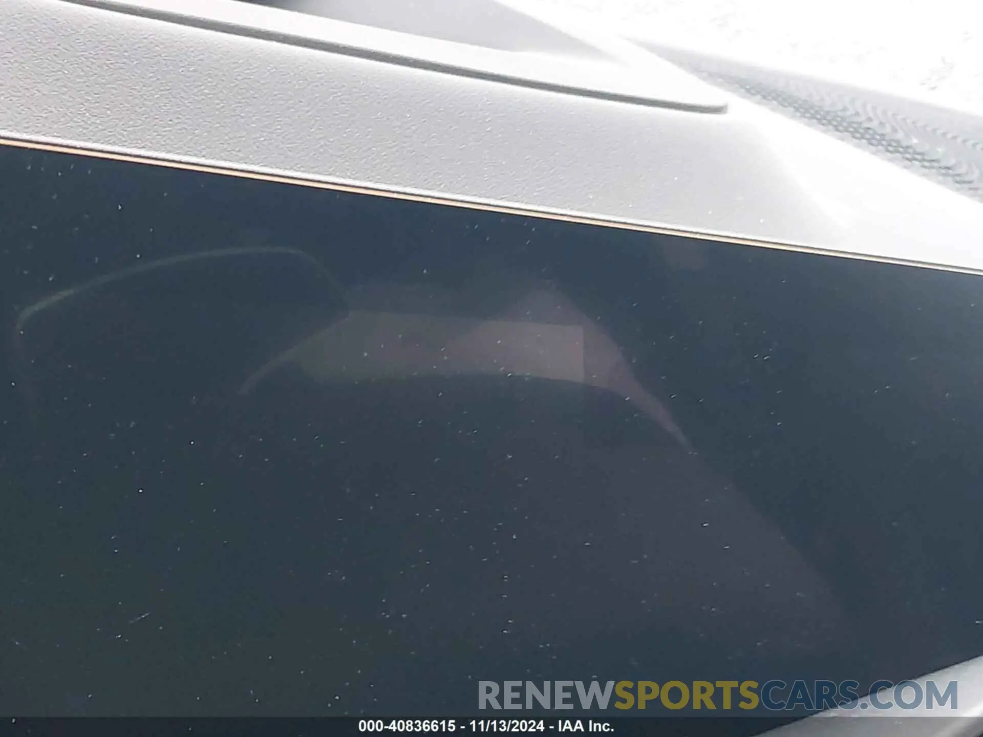16 Photograph of a damaged car 5UX23EU08S9W52935 BMW X5 2025