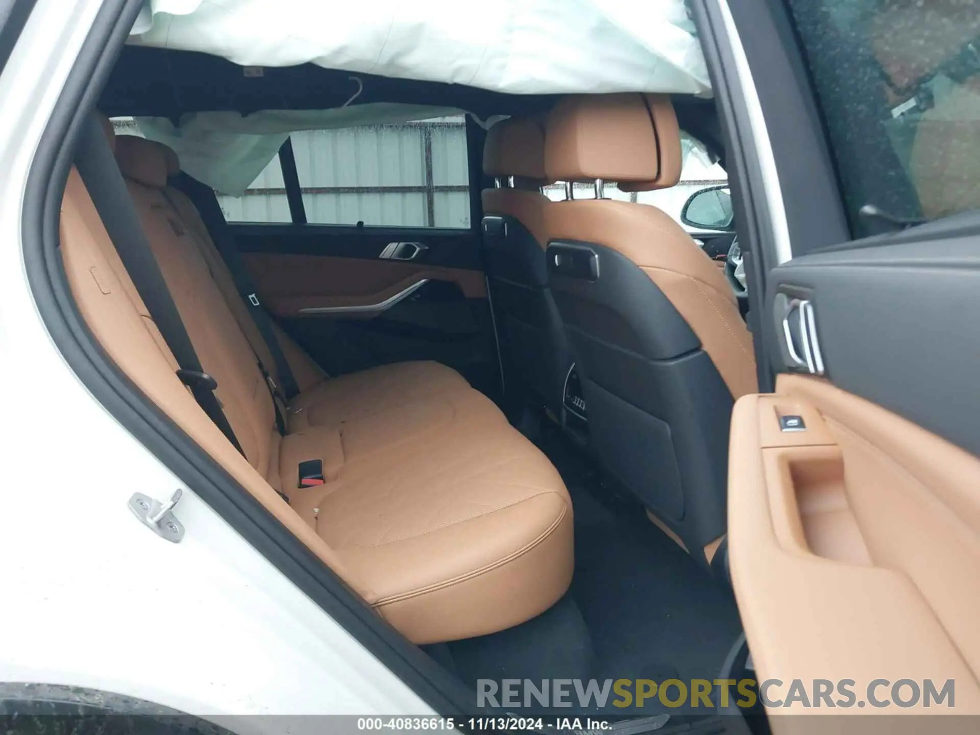 8 Photograph of a damaged car 5UX23EU08S9W52935 BMW X5 2025