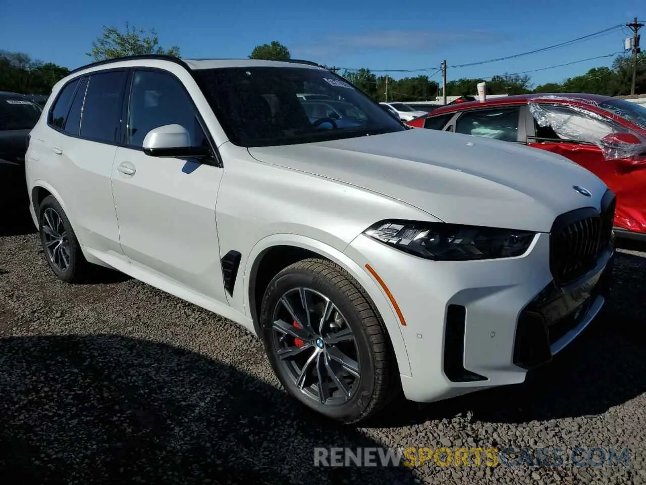 4 Photograph of a damaged car 5UX23EU08S9Z95423 BMW X5 2025