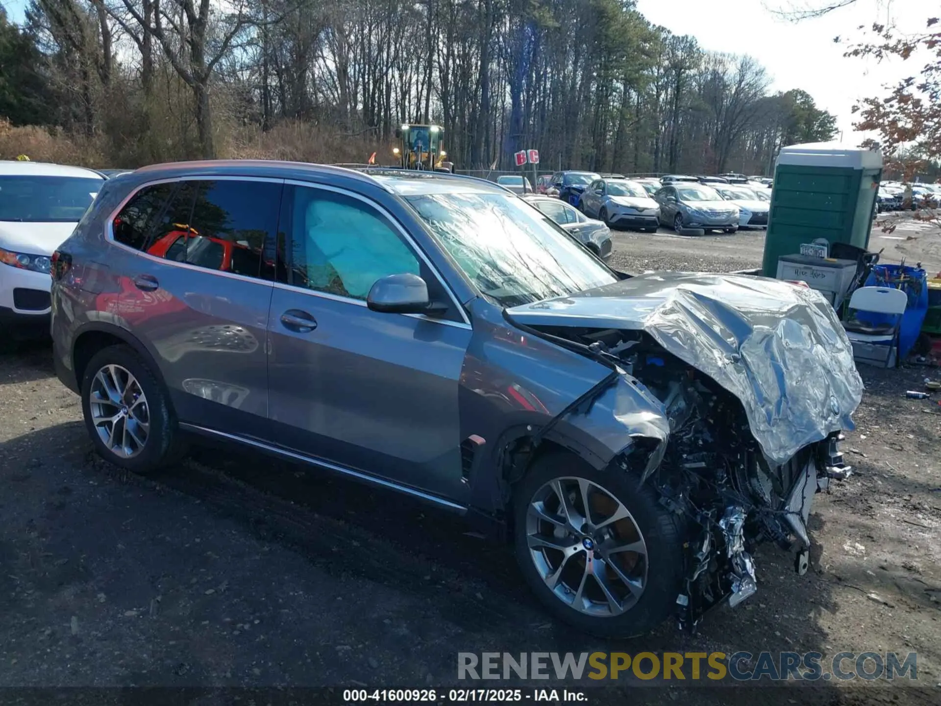 13 Photograph of a damaged car 5UX23EU09S9W38011 BMW X5 2025