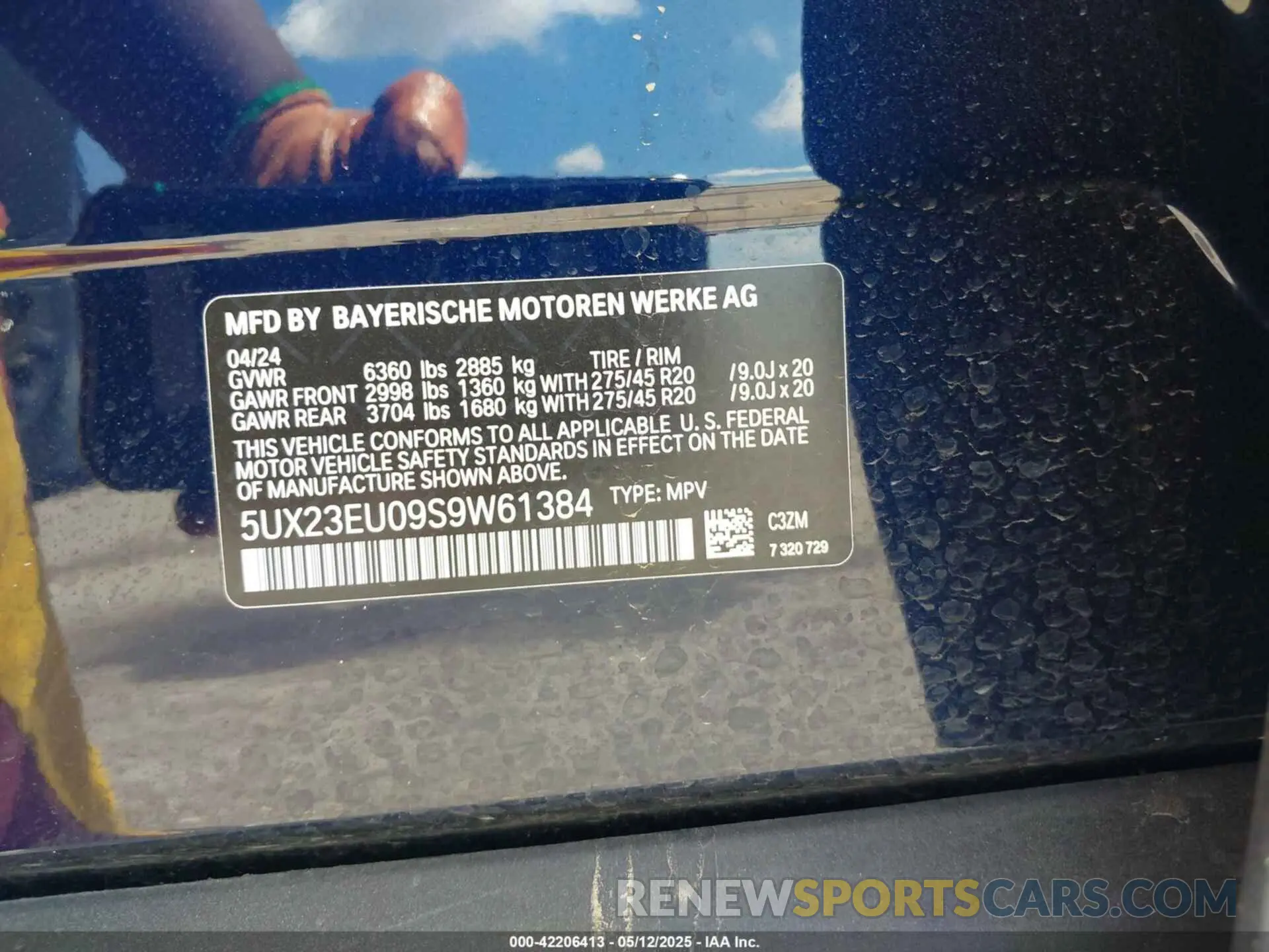 9 Photograph of a damaged car 5UX23EU09S9W61384 BMW X5 2025