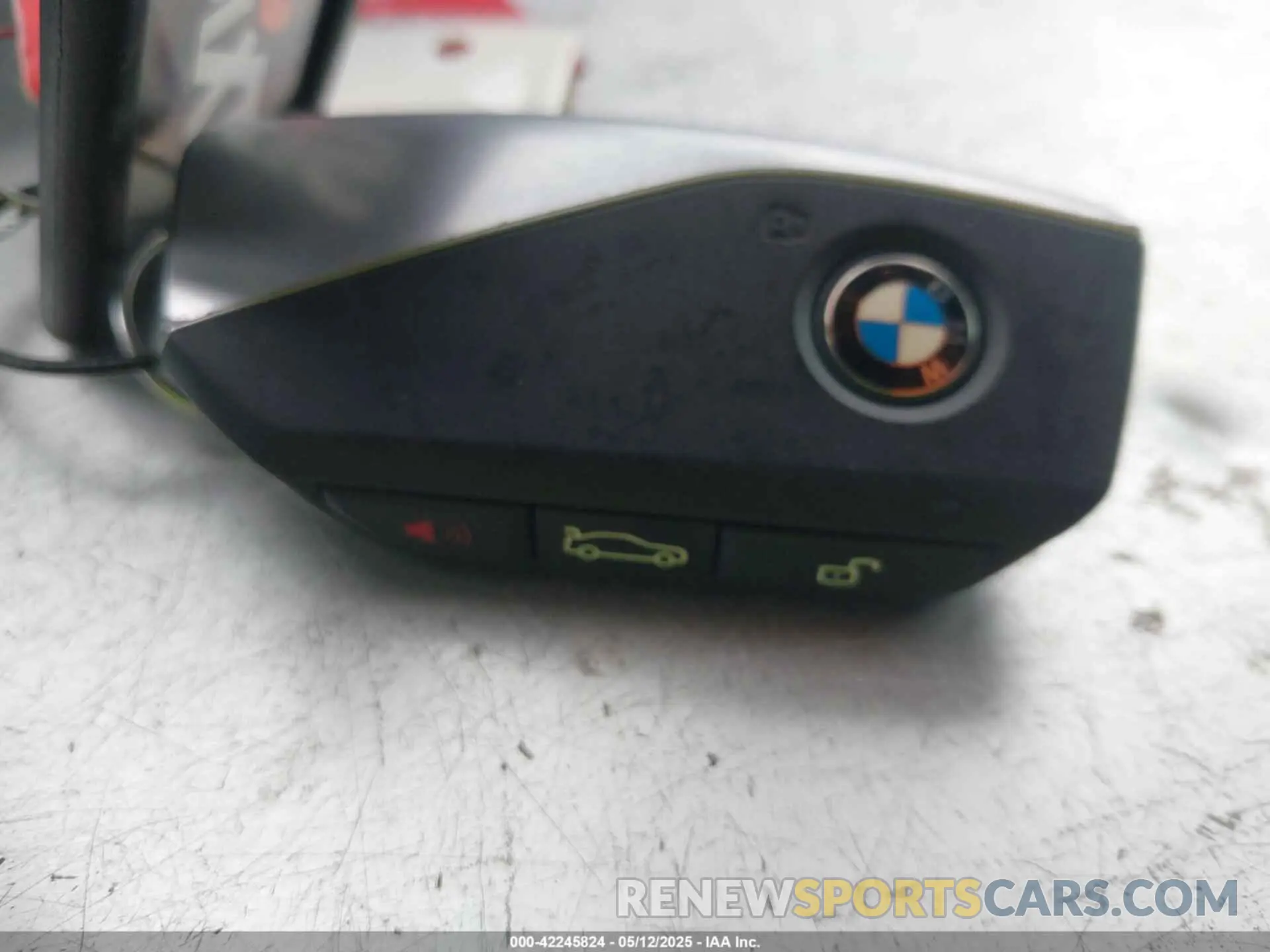 11 Photograph of a damaged car 5UX23EU0XS9W38082 BMW X5 2025