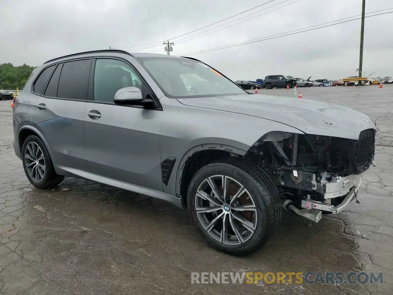 4 Photograph of a damaged car 5UX23EU0XS9Z08086 BMW X5 2025