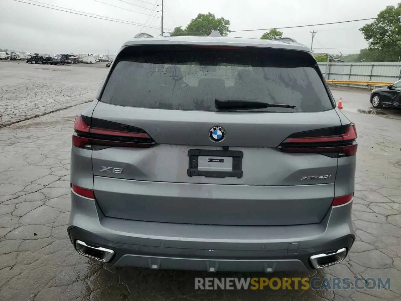 6 Photograph of a damaged car 5UX23EU0XS9Z08086 BMW X5 2025