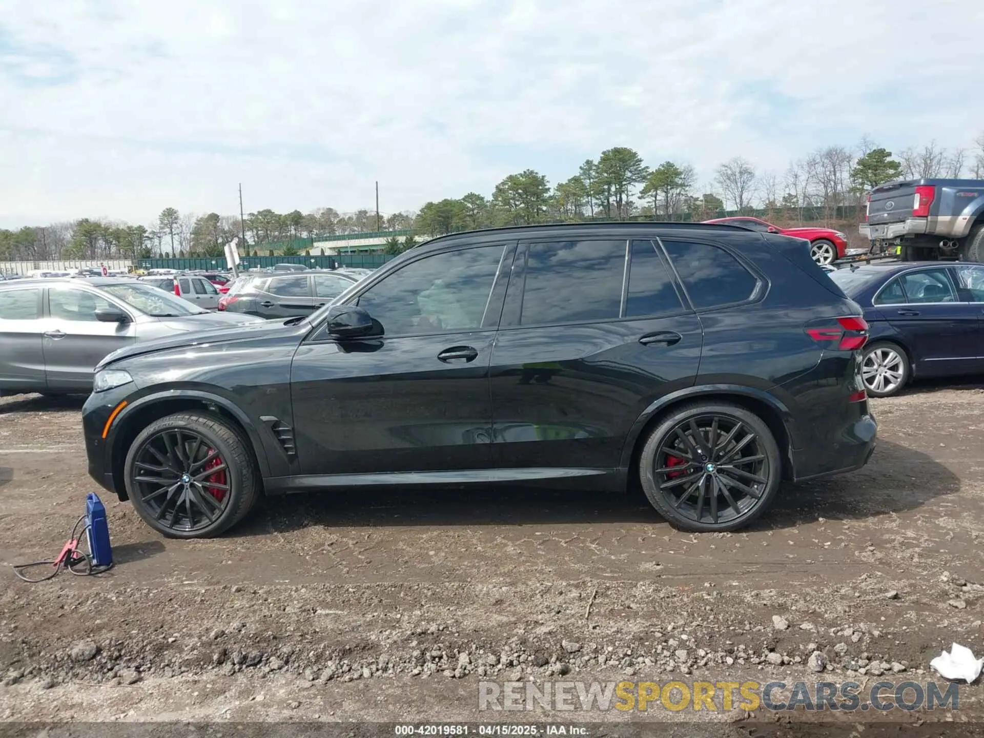 14 Photograph of a damaged car 5UX33EU08S9Z16126 BMW X5 2025