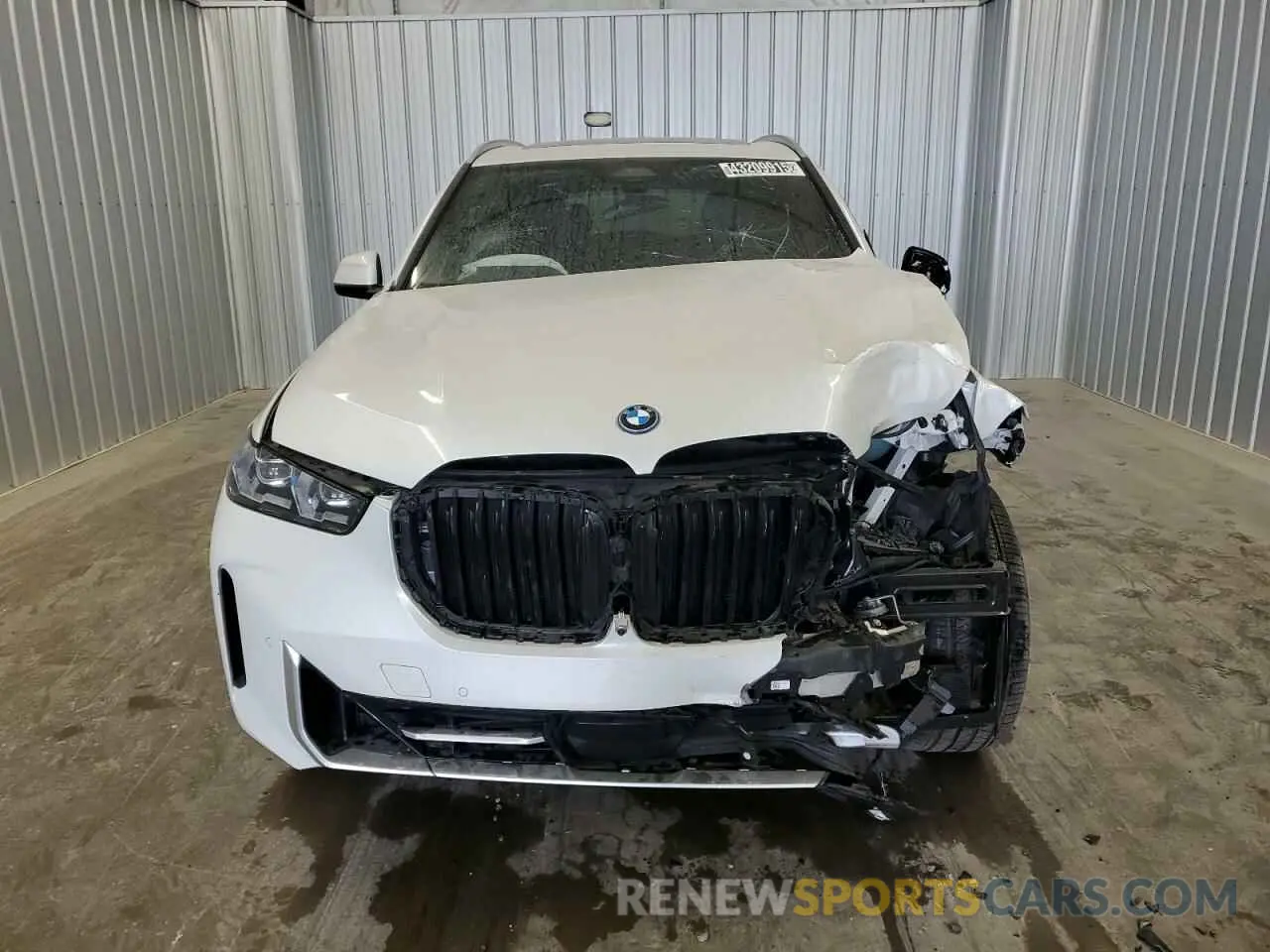 5 Photograph of a damaged car 5UX43EU01S9X00154 BMW X5 2025