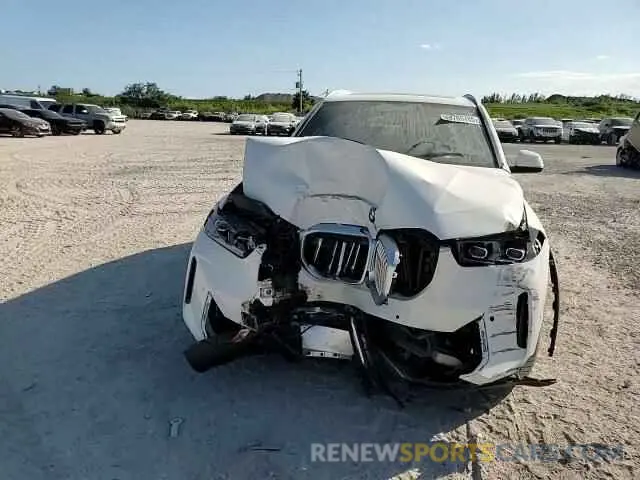 12 Photograph of a damaged car 5UX43EU02S9Y99733 BMW X5 2025