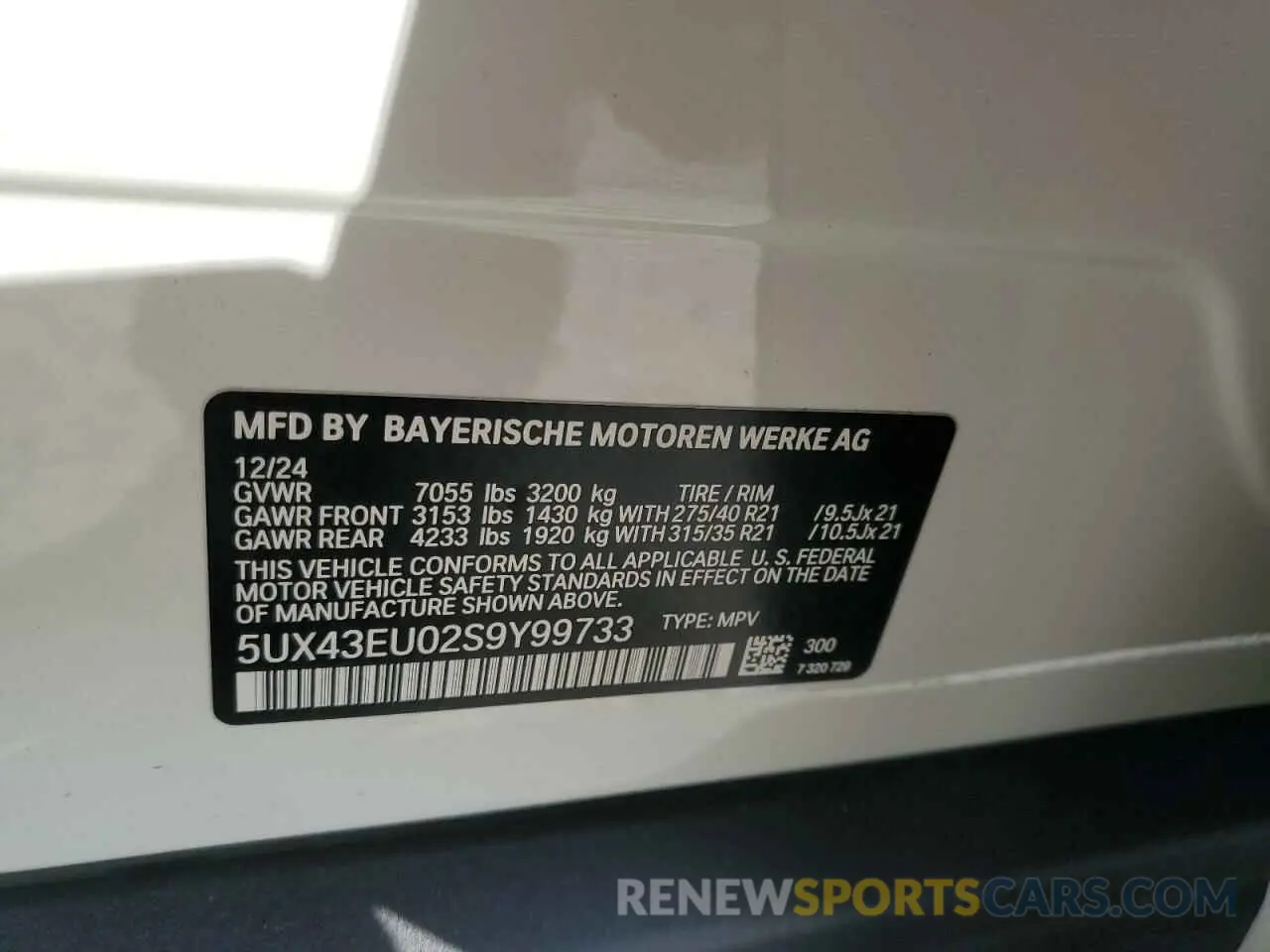 15 Photograph of a damaged car 5UX43EU02S9Y99733 BMW X5 2025