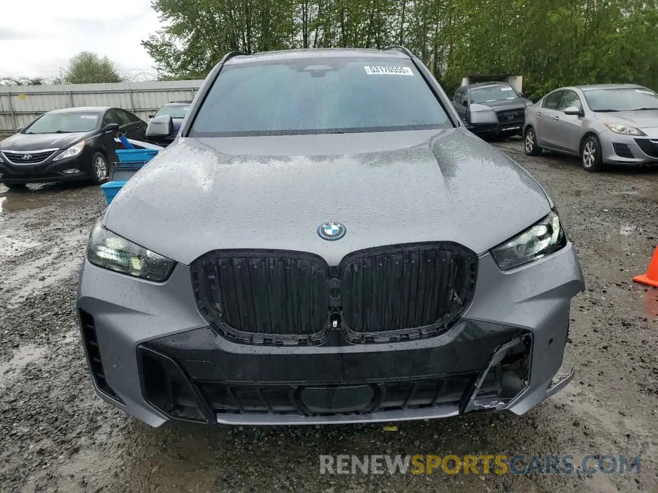 5 Photograph of a damaged car 5UX43EU05S9X45761 BMW X5 2025