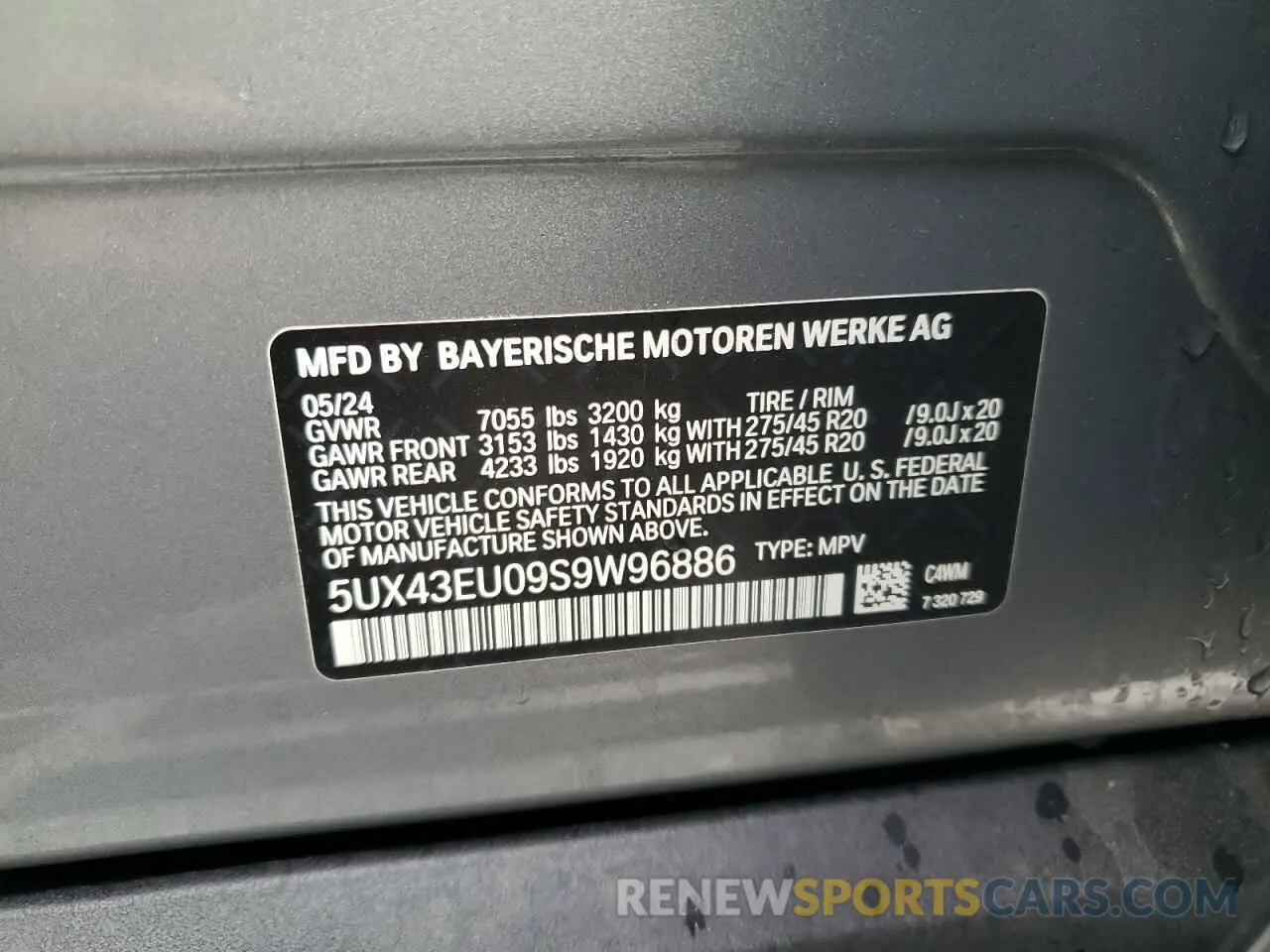 13 Photograph of a damaged car 5UX43EU09S9W96886 BMW X5 2025
