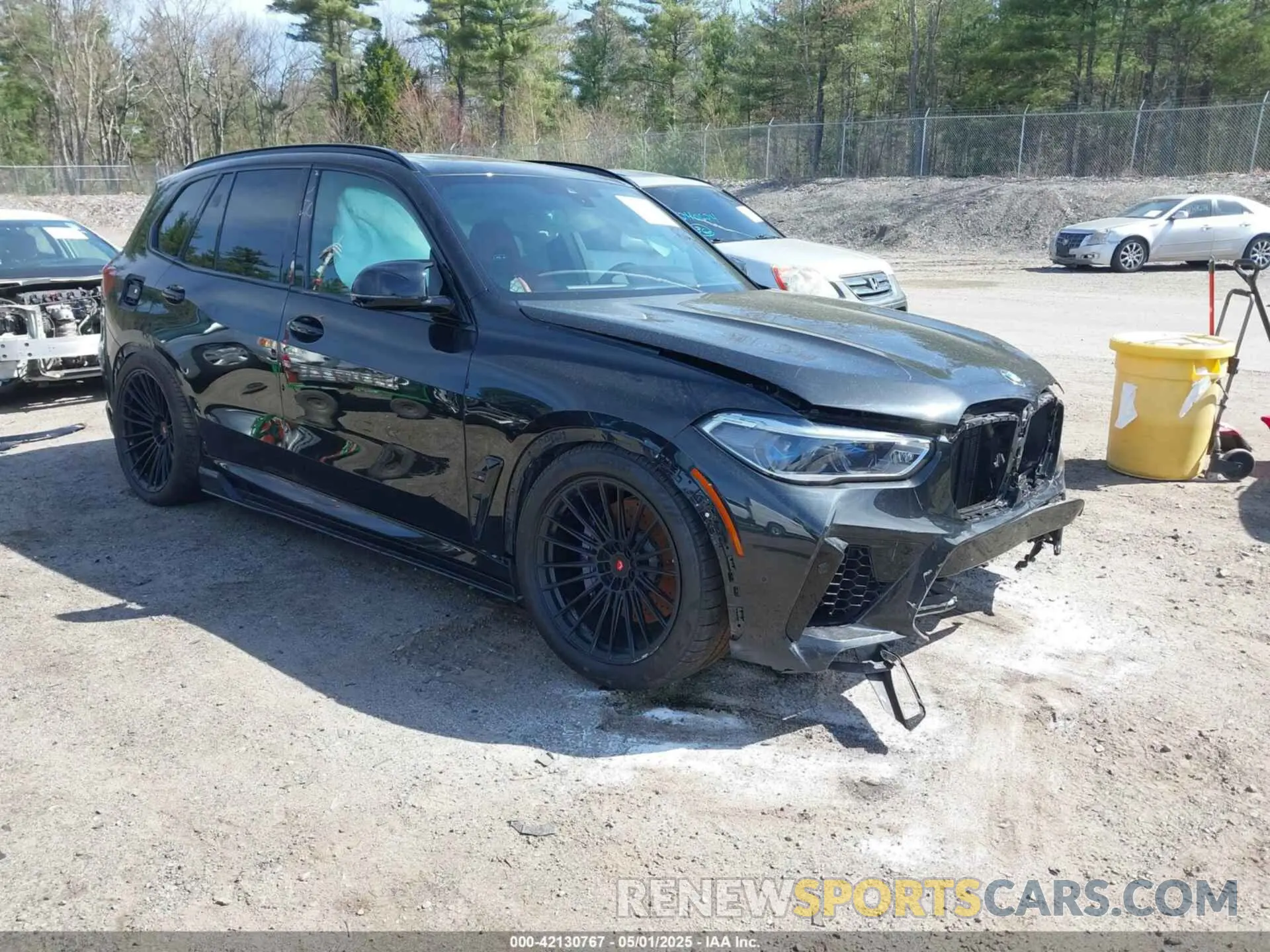 1 Photograph of a damaged car 5YMJU0C08M9F36288 BMW X5 M 2021