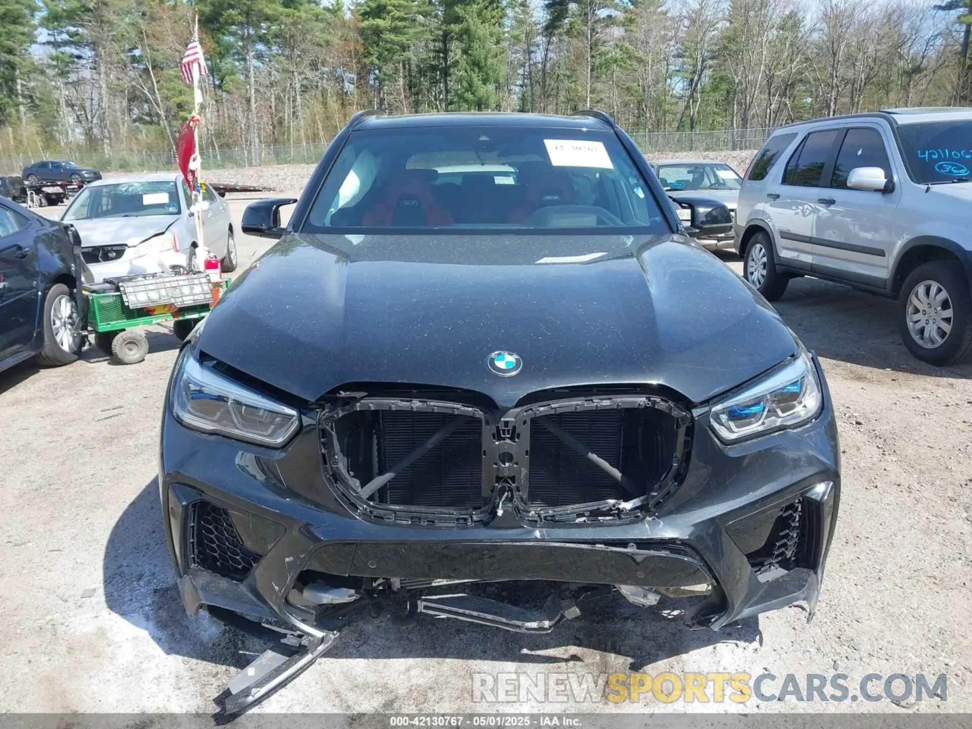 13 Photograph of a damaged car 5YMJU0C08M9F36288 BMW X5 M 2021